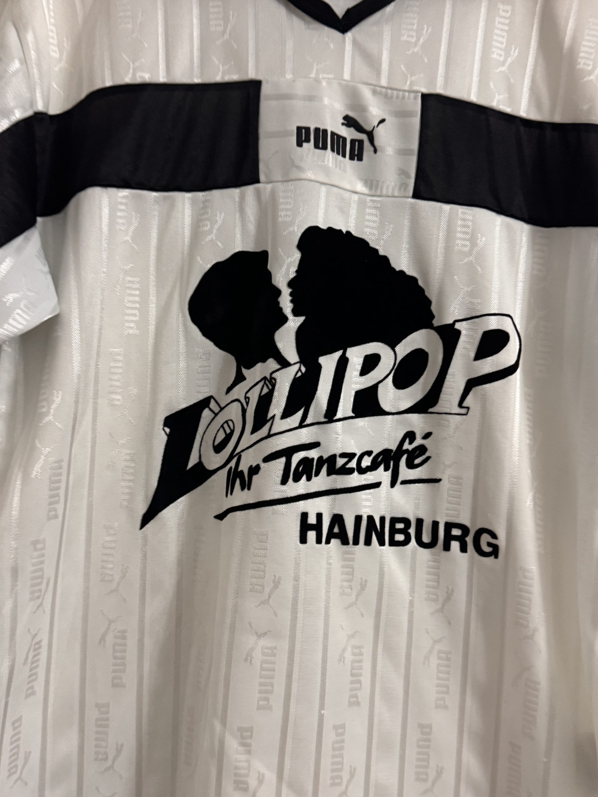 Puma White & Black Vintage Logo Polo Shirt Large 3083 image 3