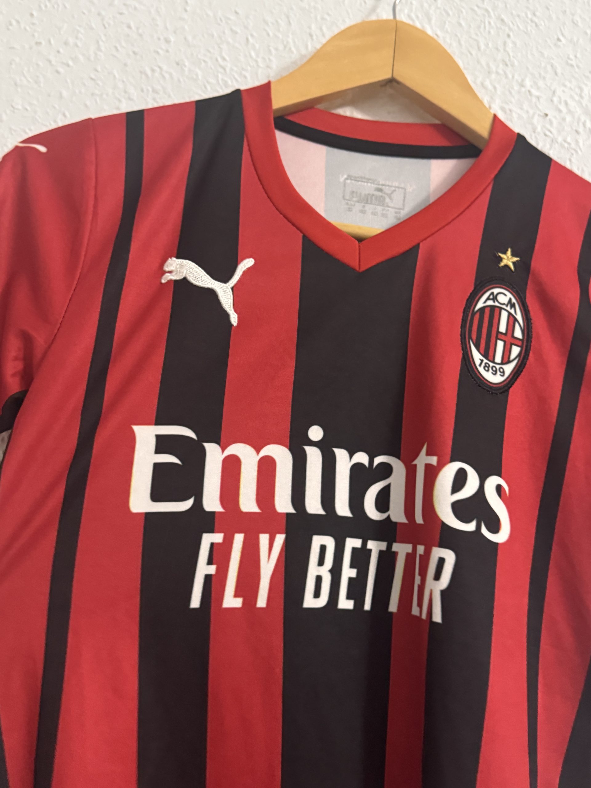 Puma Men's Red & Black AC Milan Football Jersey Medium 3091 image 3