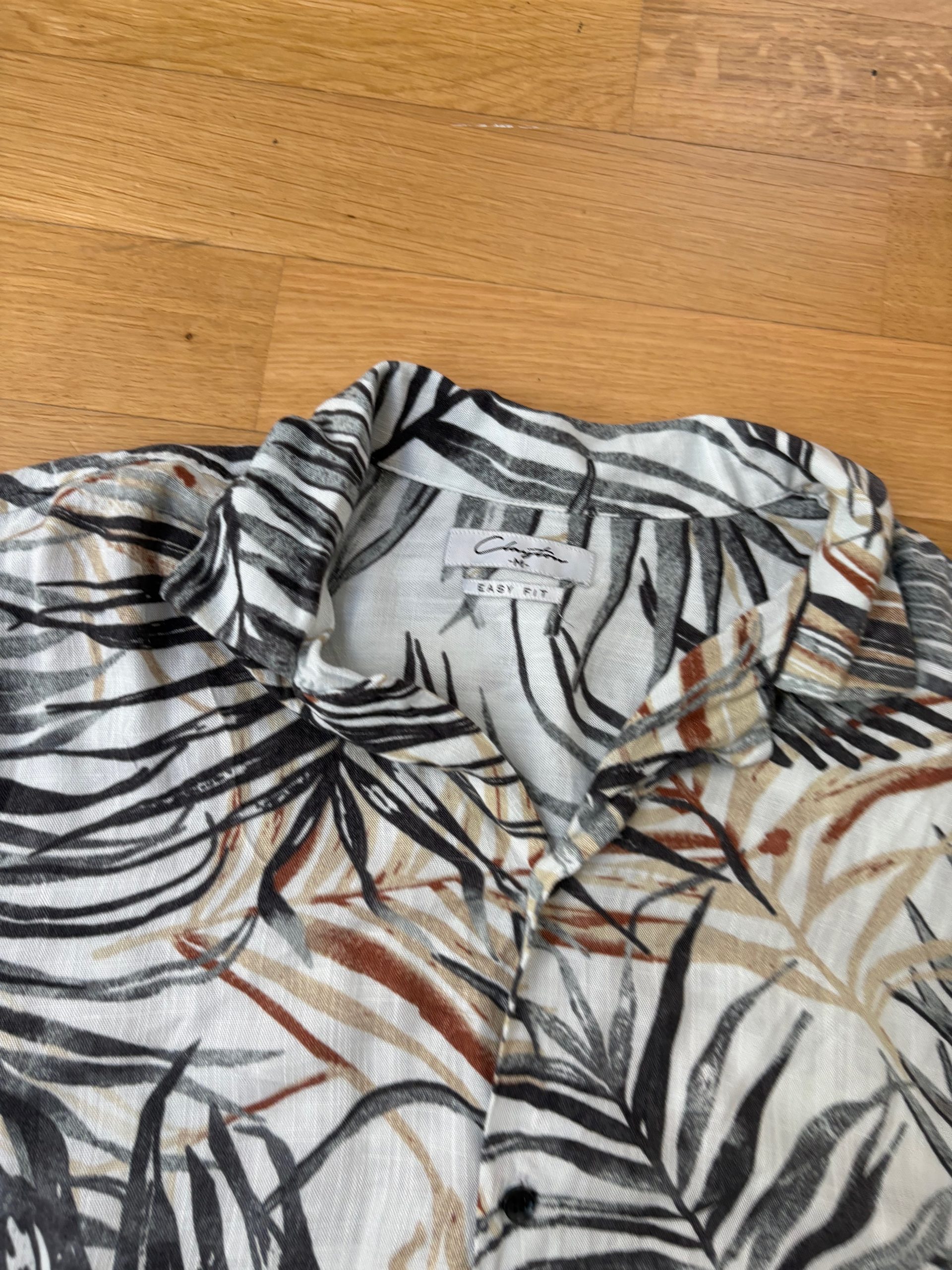 Clayton Hemd Kurzarm Palmenprint Grau Braun Easy Fit M image 3