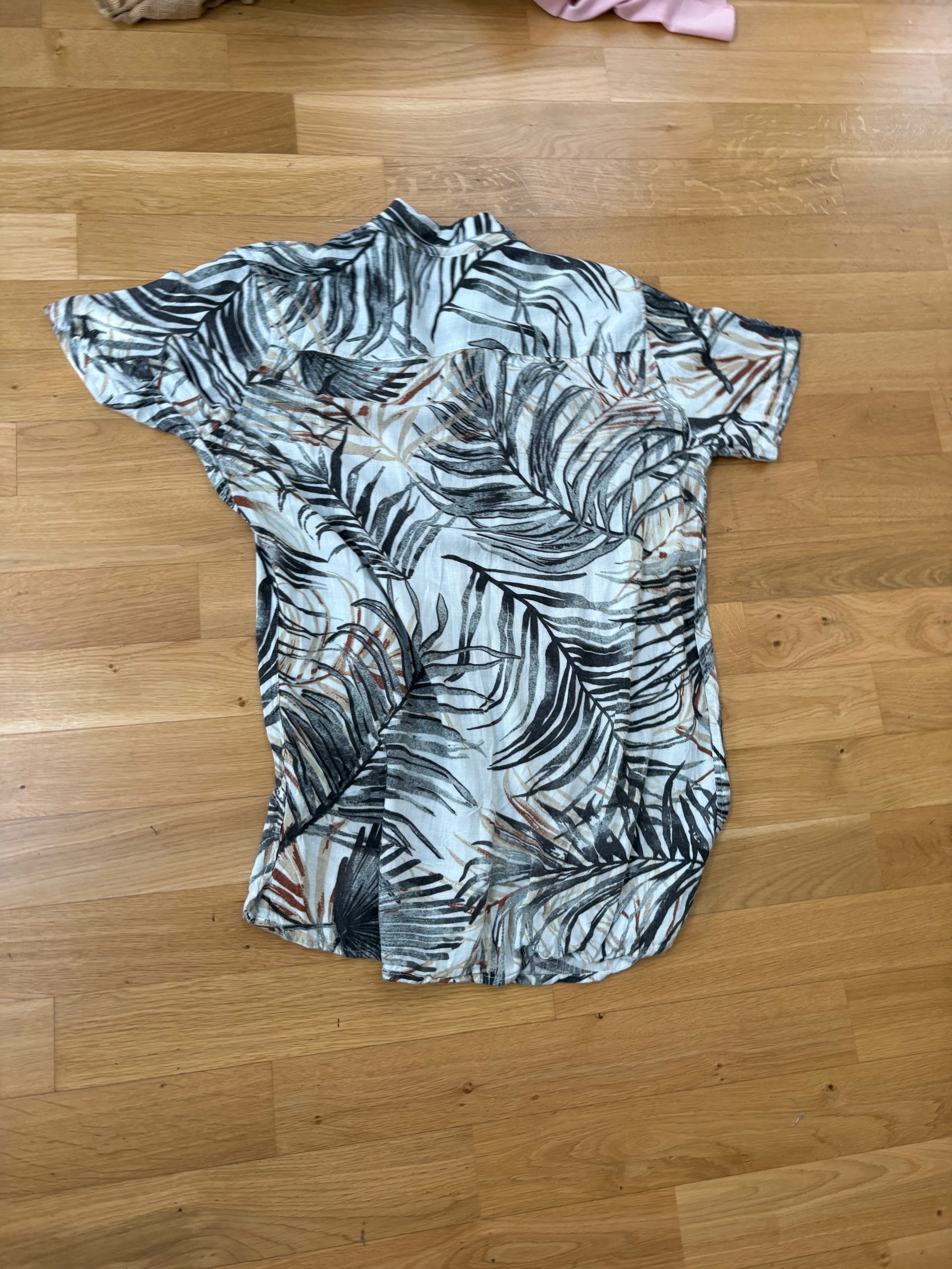 Clayton Hemd Kurzarm Palmenprint Grau Braun Easy Fit M image 4