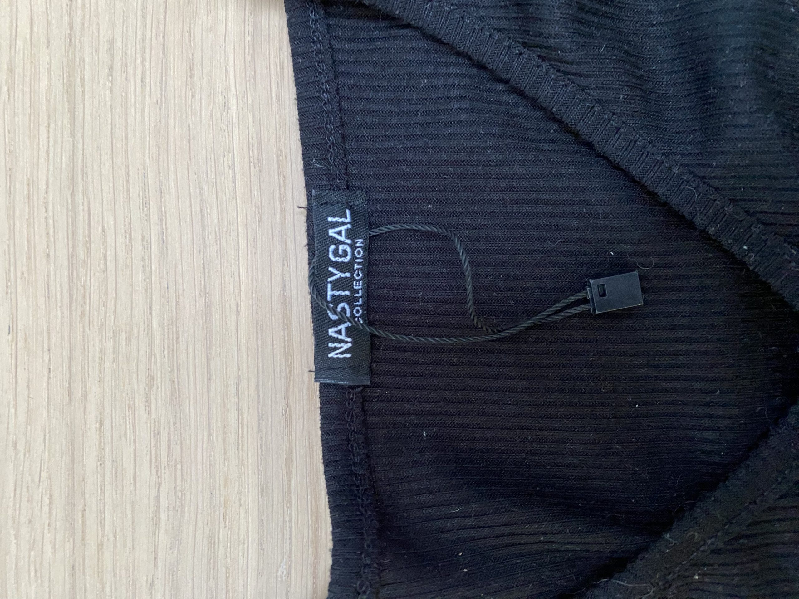 Nasty Gal Black Ribbed Button-Up Crop Top Small image 2