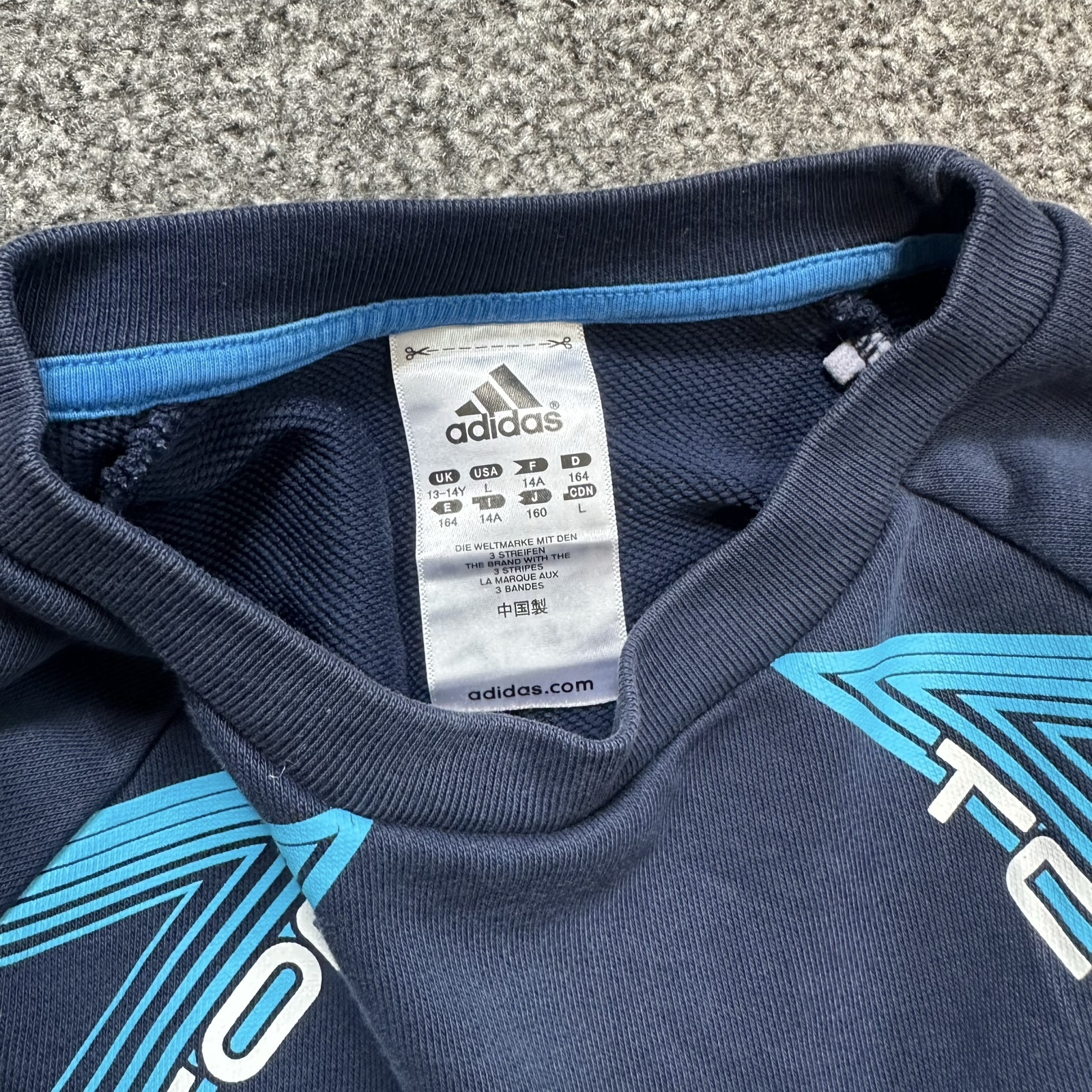 Adidas Navy & Blue Graphic Sweatshirt Large Kids 13-14Y image 3