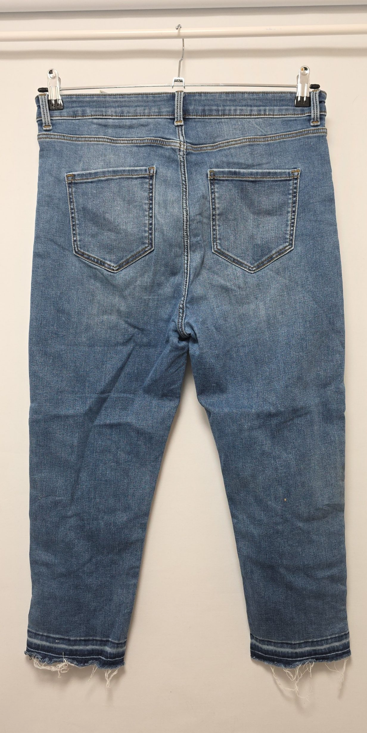 M&S Women Blue The Carrie Crop Jeans UK 14 Frayed Hem image 8