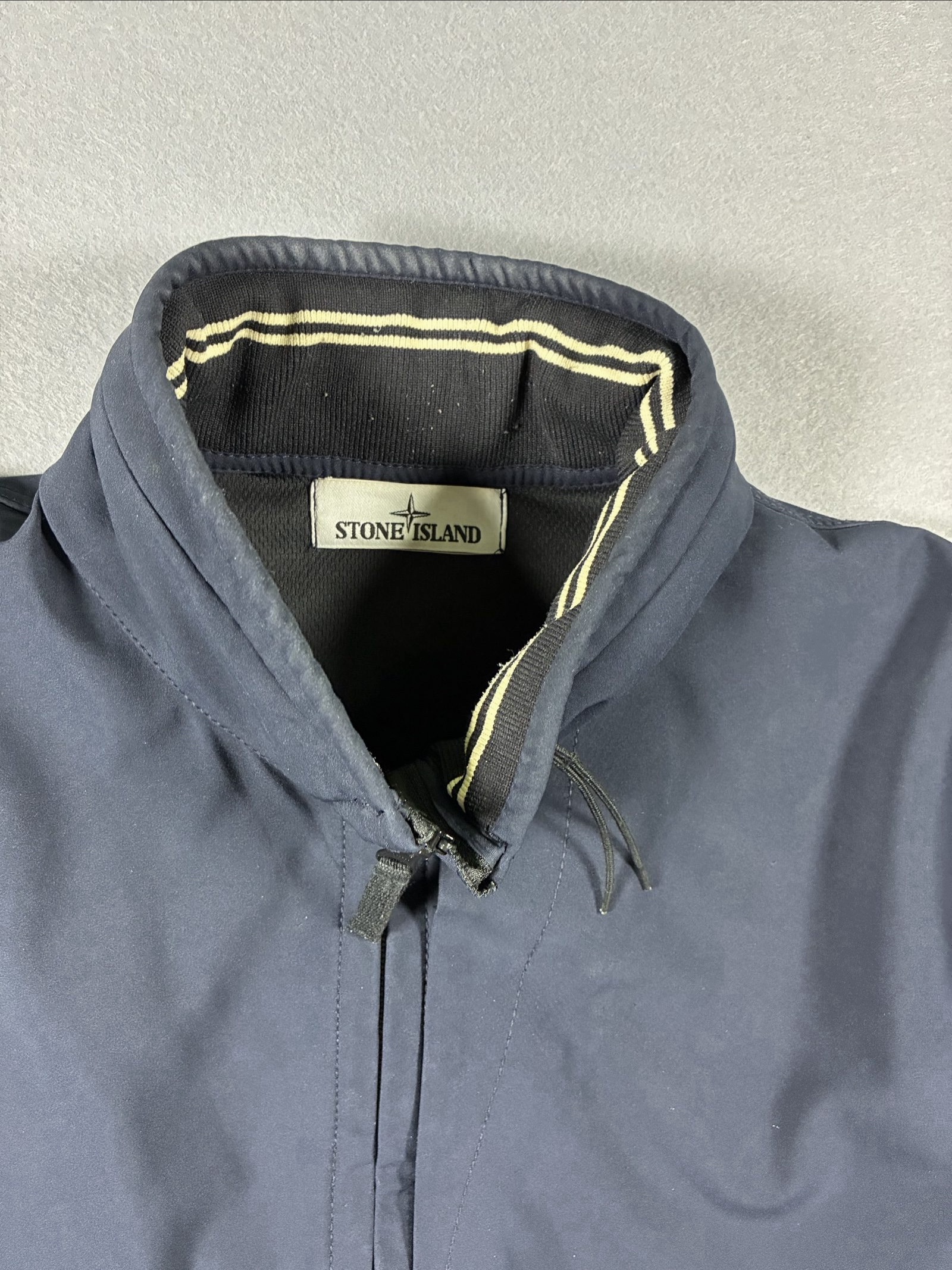 Stone Island Navy Light Soft Shell-R Jacket Large Wind Resistant Breathable image 2