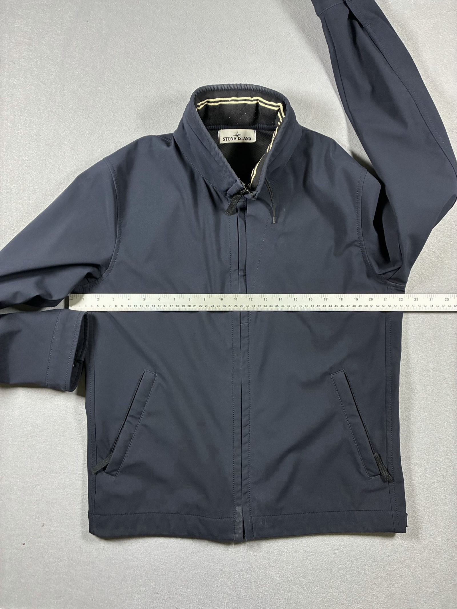 Stone Island Navy Light Soft Shell-R Jacket Large Wind Resistant Breathable image 10