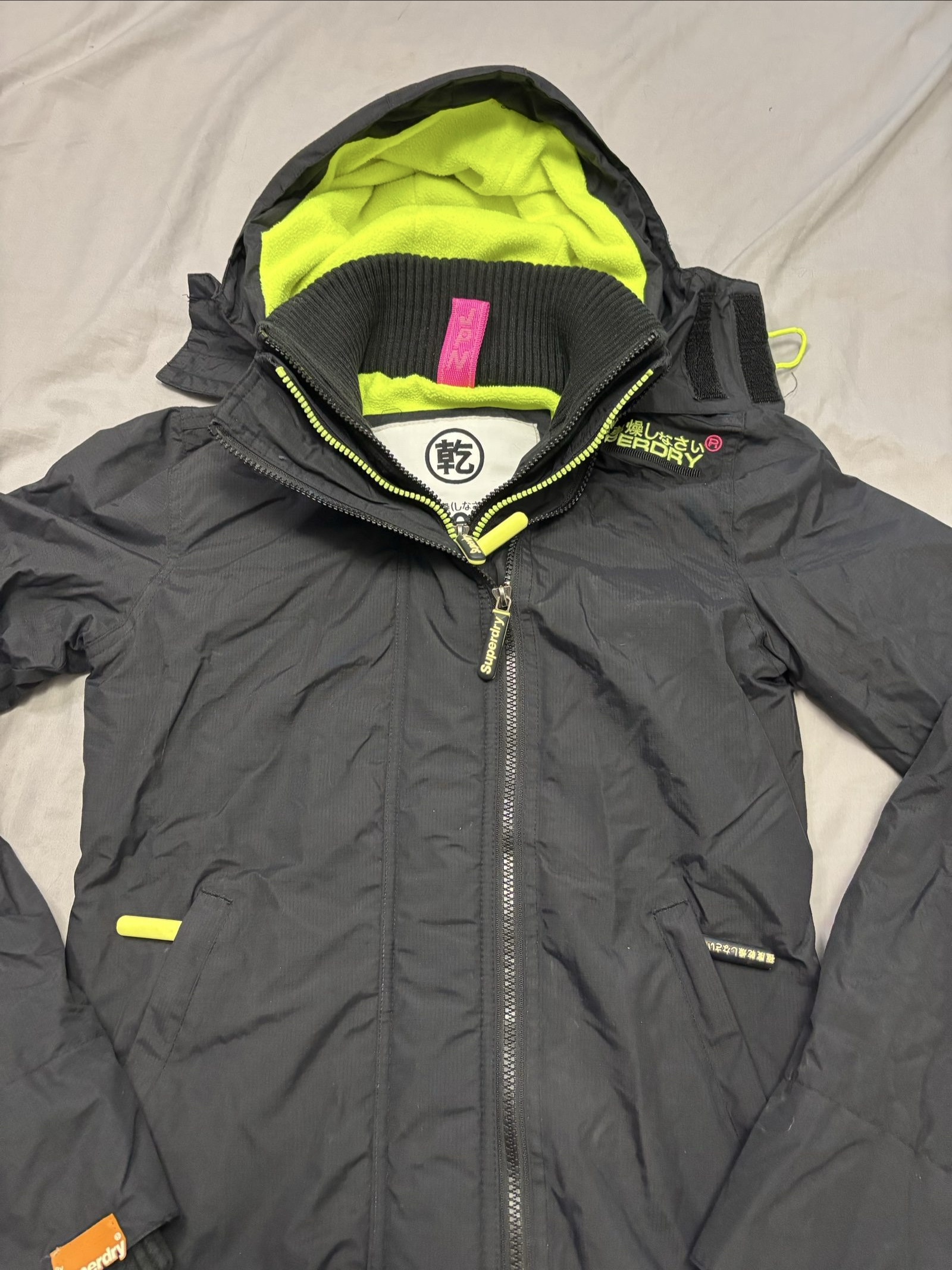 Superdry Black & Neon Yellow Softshell Jacket xs Hooded image 3