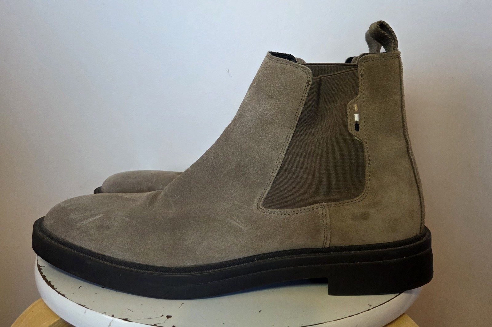 Boss Men's Beige/Taupe Suede Chelsea Boots 41