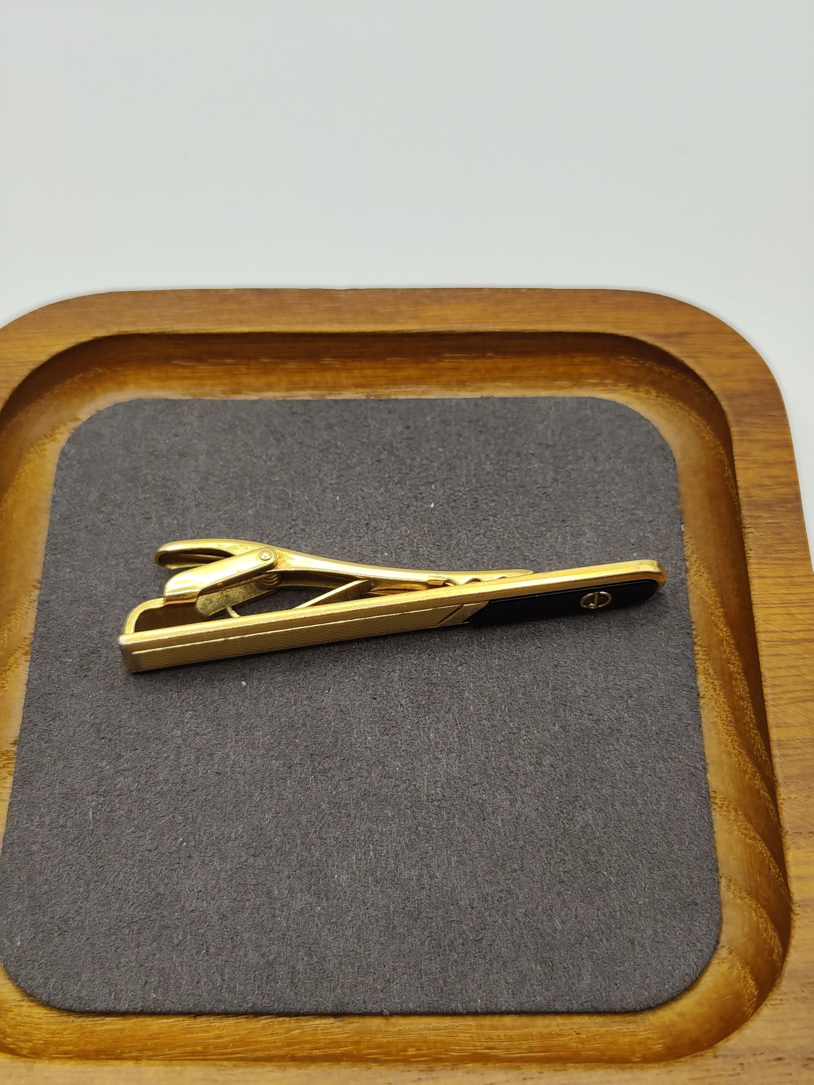 Dunhill Men Gold & Black Enamel Tie Clip Other image 8