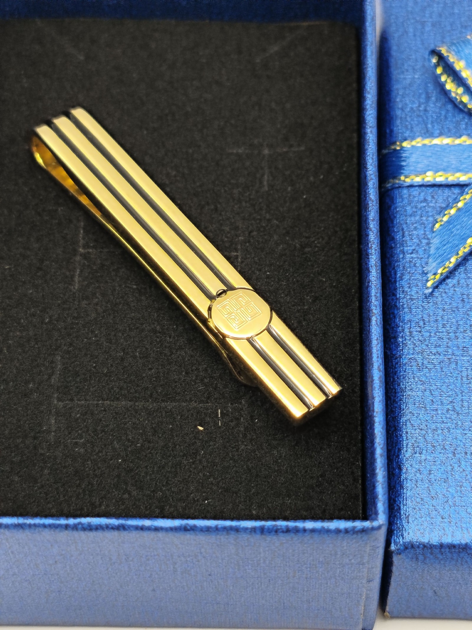Givenchy Gold Tone Striped Men’s Tie Clip image 2