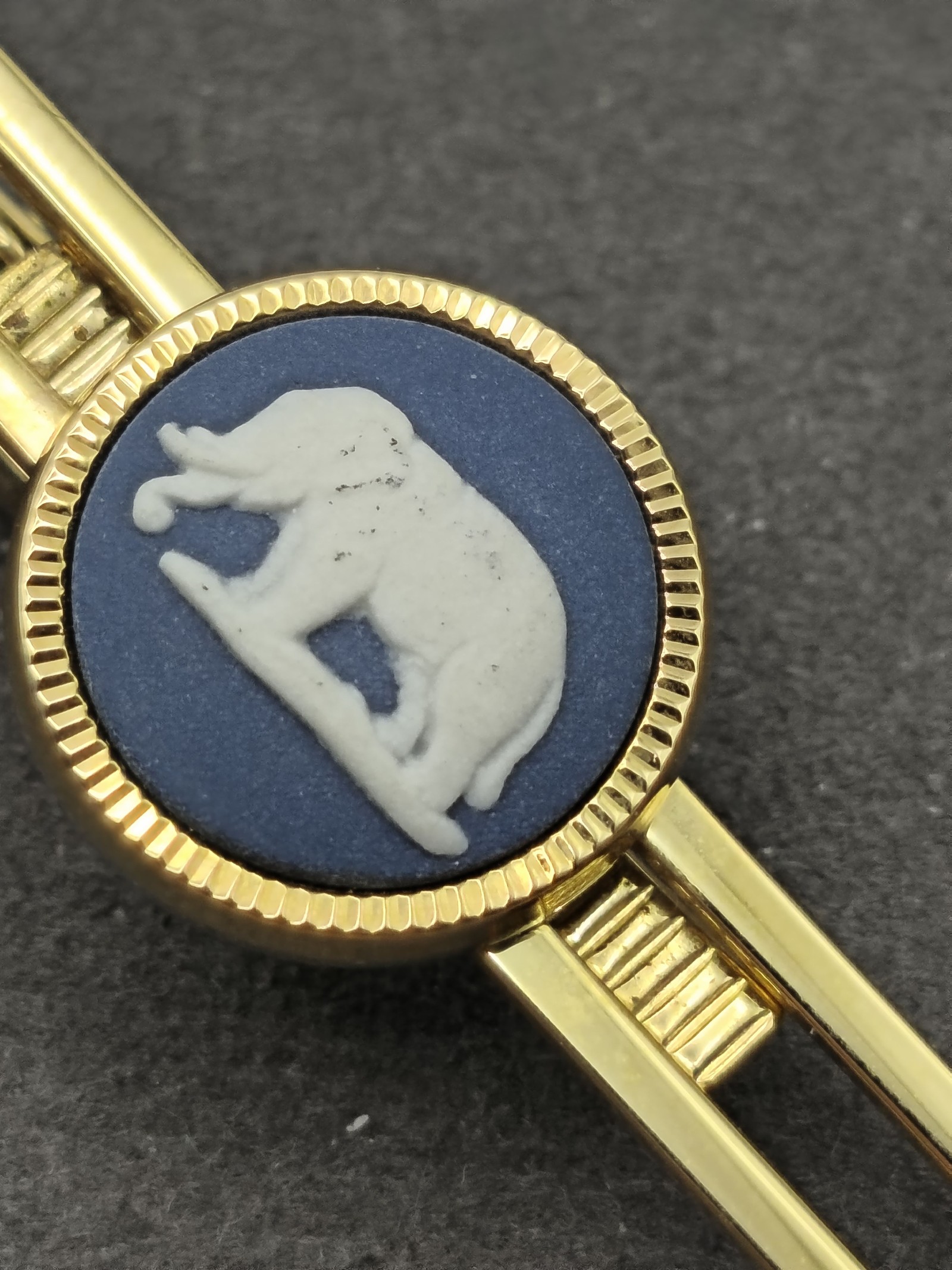 Wedgwood Men's Gold & Blue Jasperware Bear Tie Clip image 6