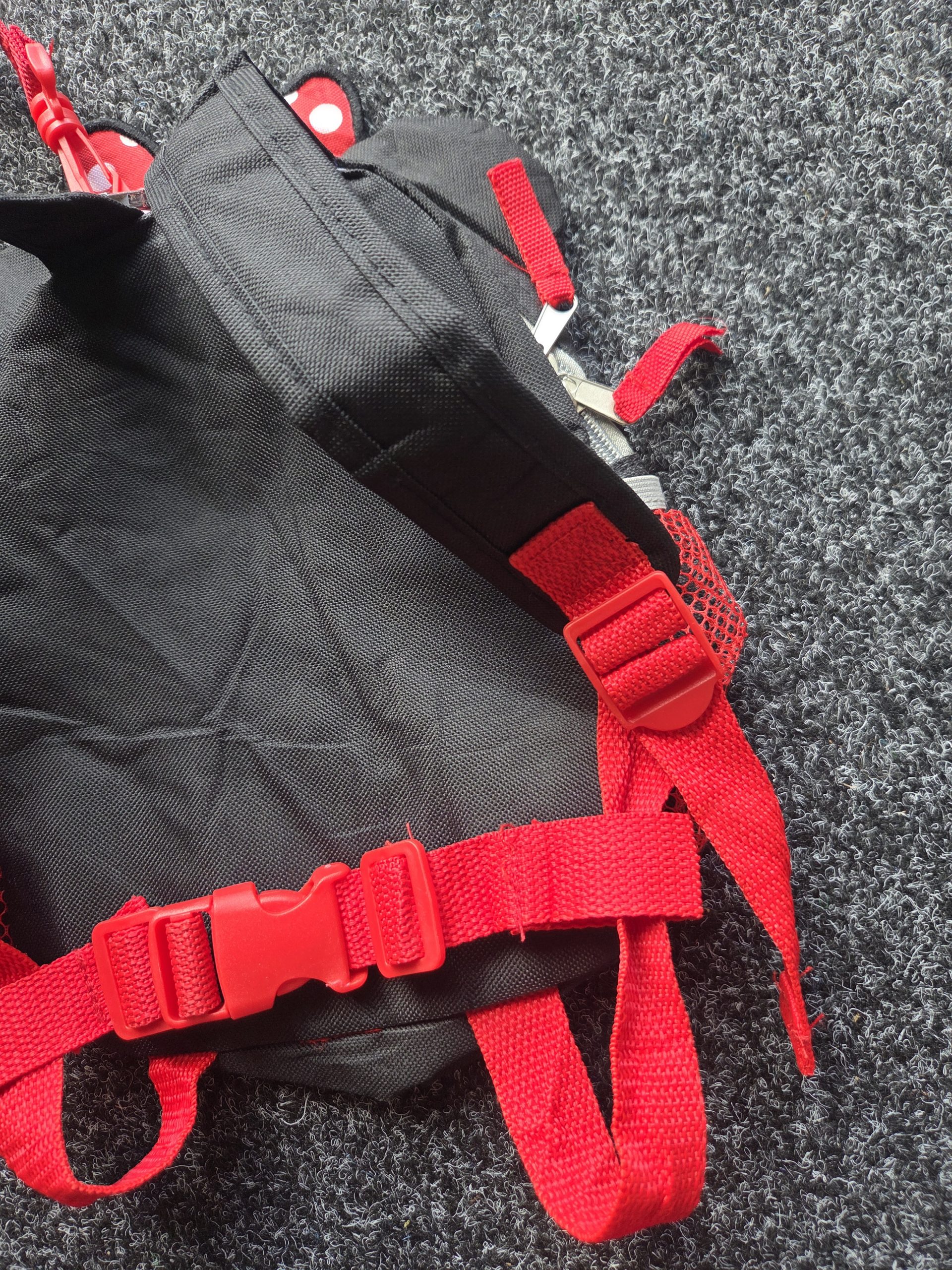 Disney Minnie Mouse Toddler Backpack with Safety Harness Leash Black Red image 10