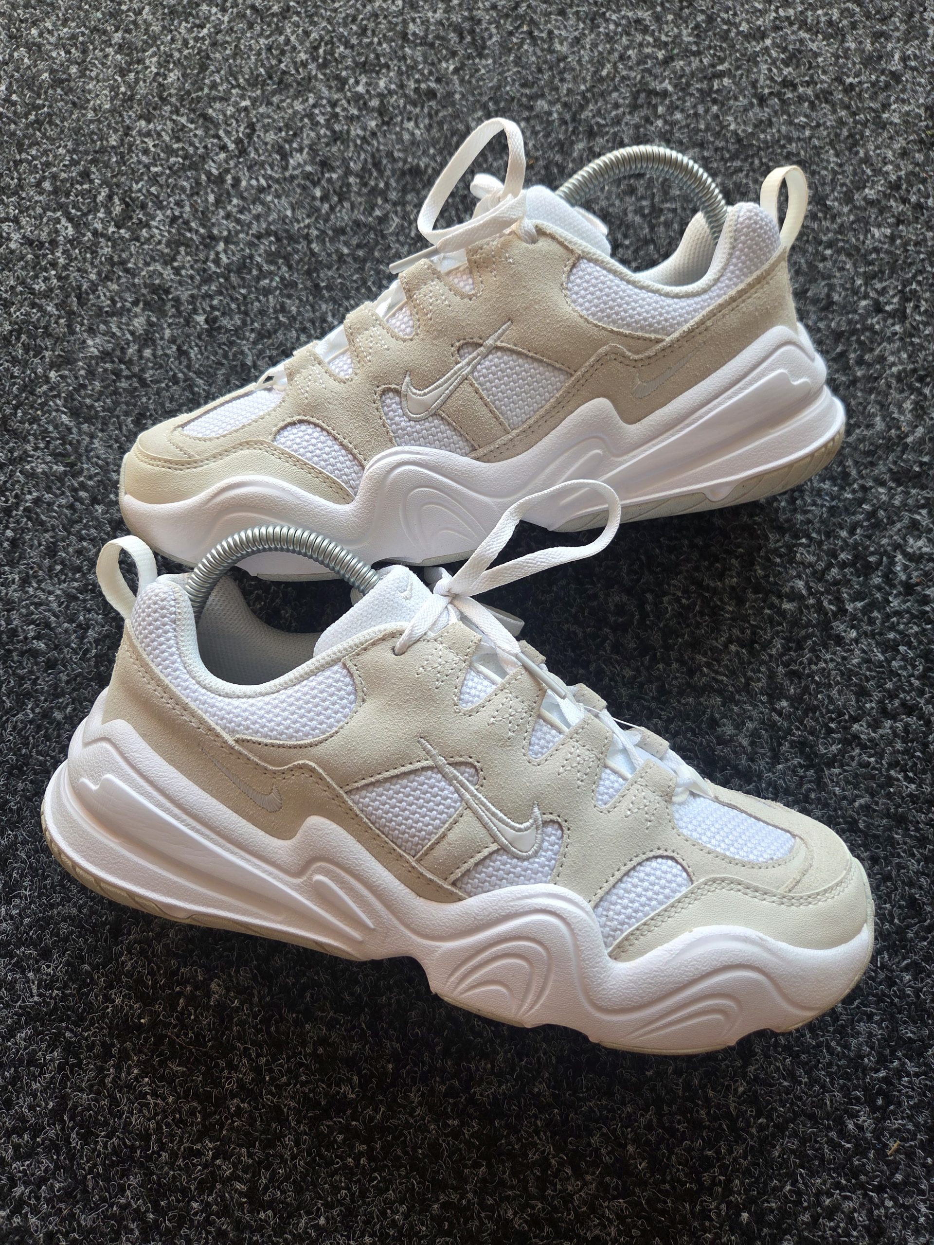 Nike Tech Hera Women's Trainers White Photon Dust UK 6 DR9761-100