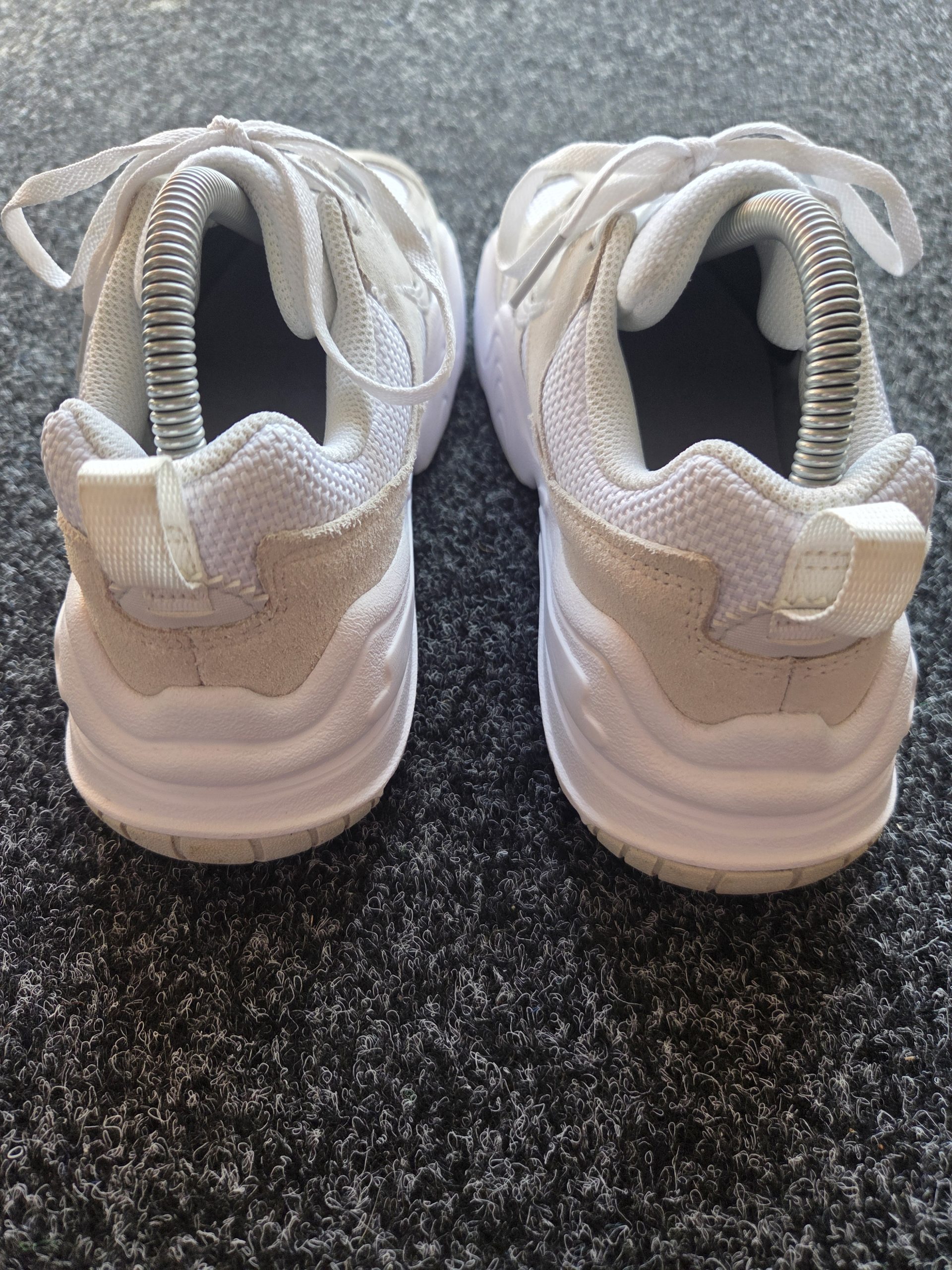 Nike Tech Hera Women's Trainers White Photon Dust UK 6 DR9761-100 image 9