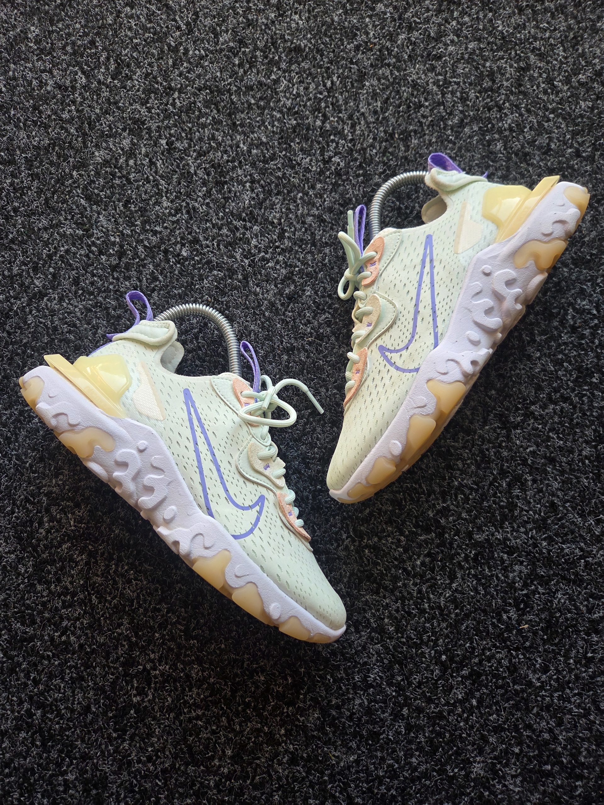 Nike React Vision Women's Trainers Barely Green UK 4 CI7523-301 image 2