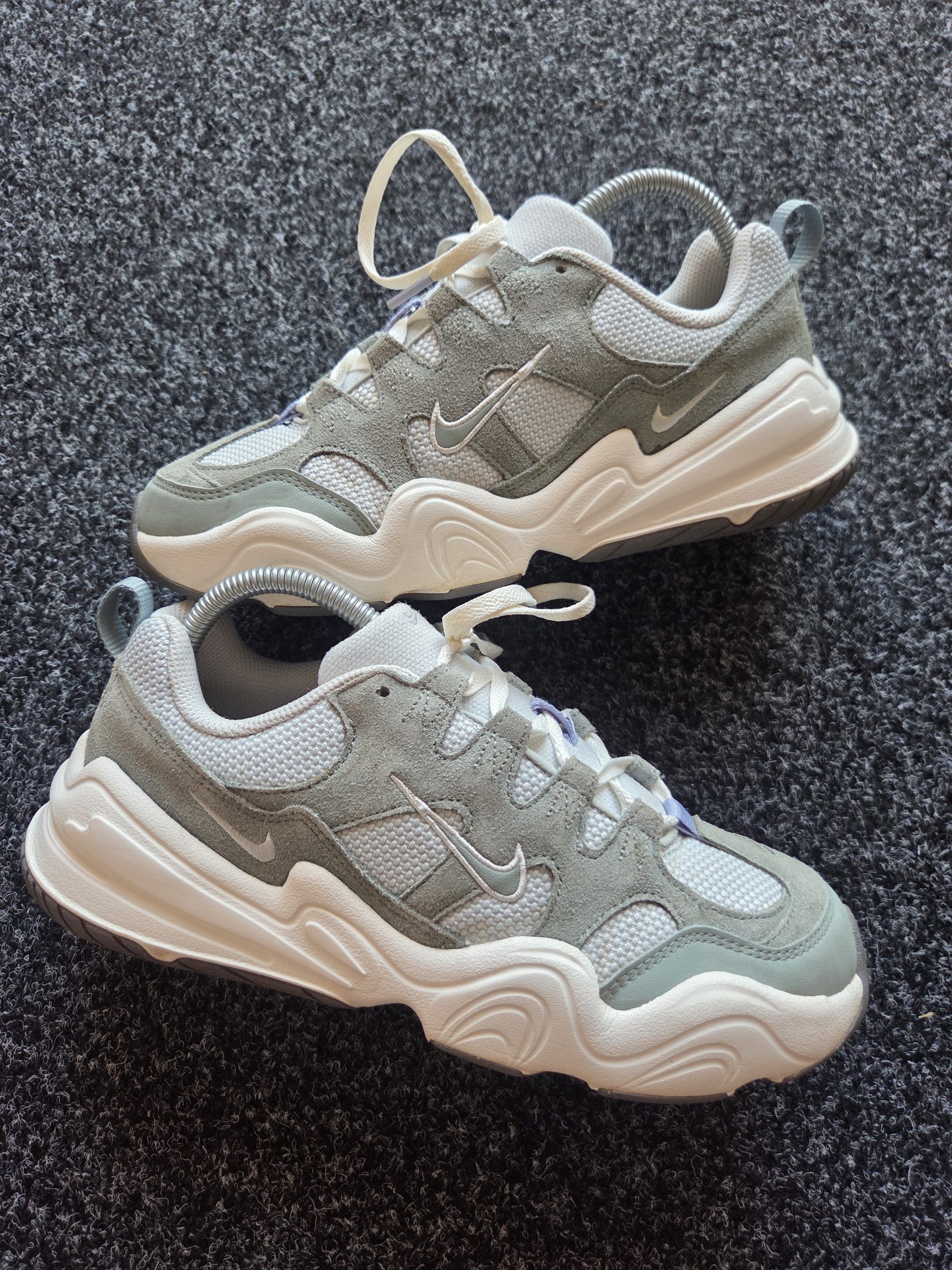 Nike Tech Hera Women's Trainers Mica Green UK 6.5 DR9761-001