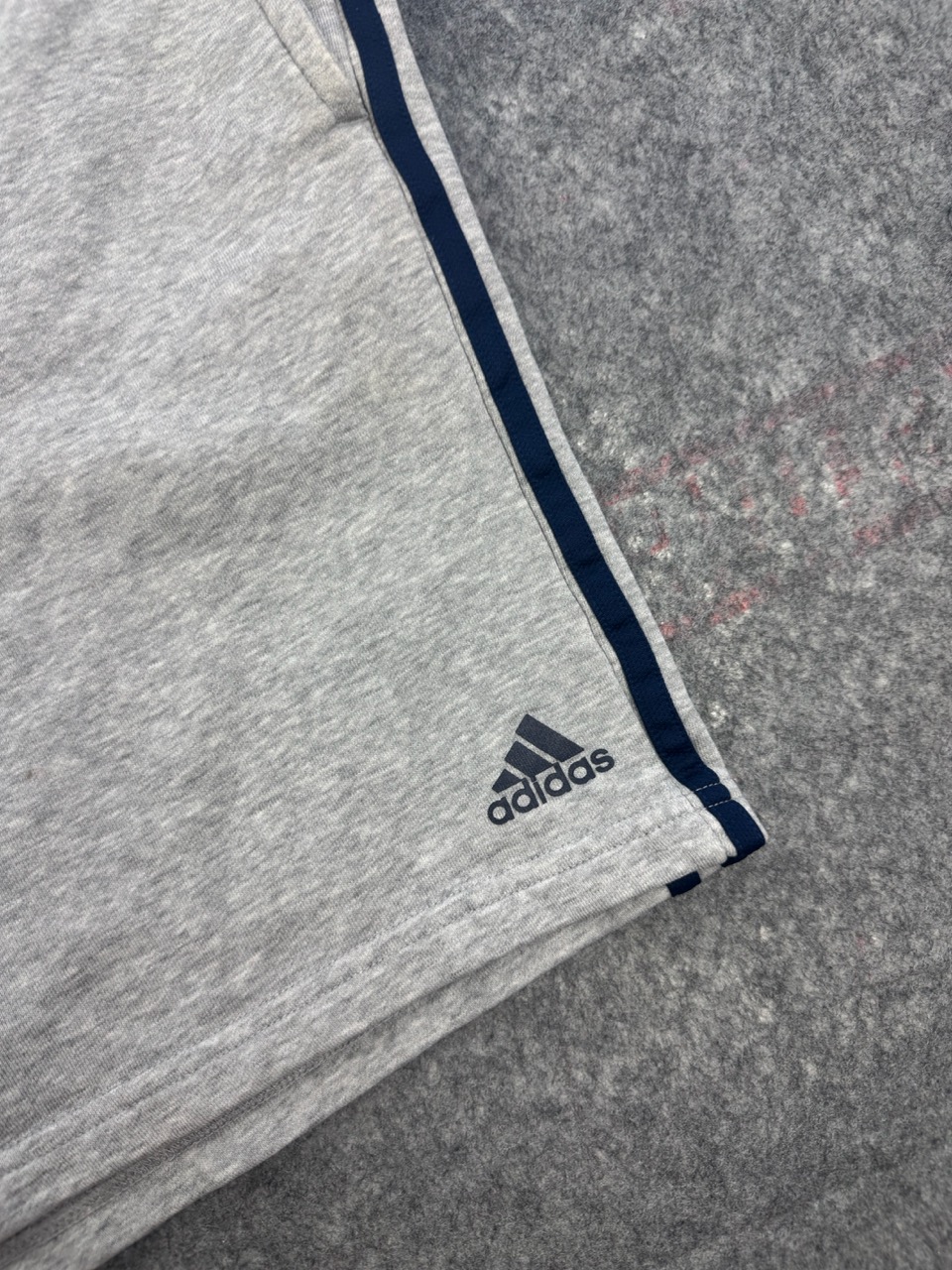 Adidas Grey & Navy 3-Stripe Sweat Shorts Waist 17 in Relaxed Medium image 2
