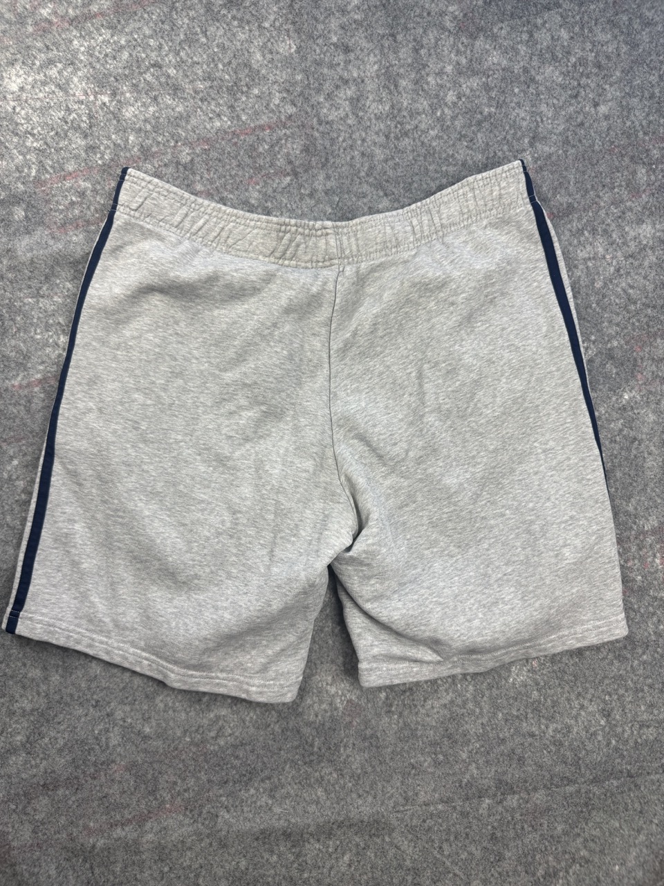 Adidas Grey & Navy 3-Stripe Sweat Shorts Waist 17 in Relaxed Medium image 4