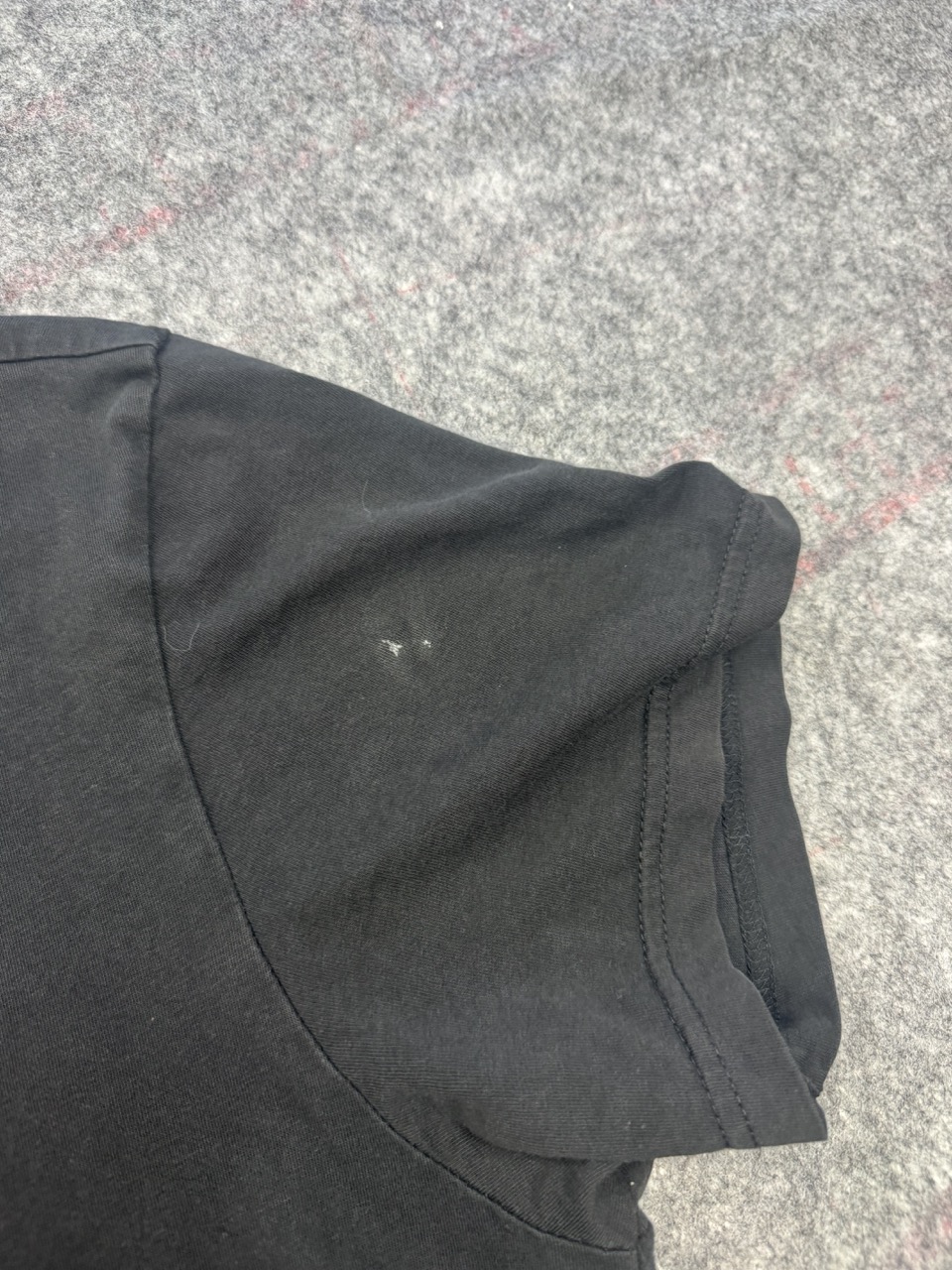 The North Face Black Logo T Shirt Men’s L/G Small Logo Front image 4