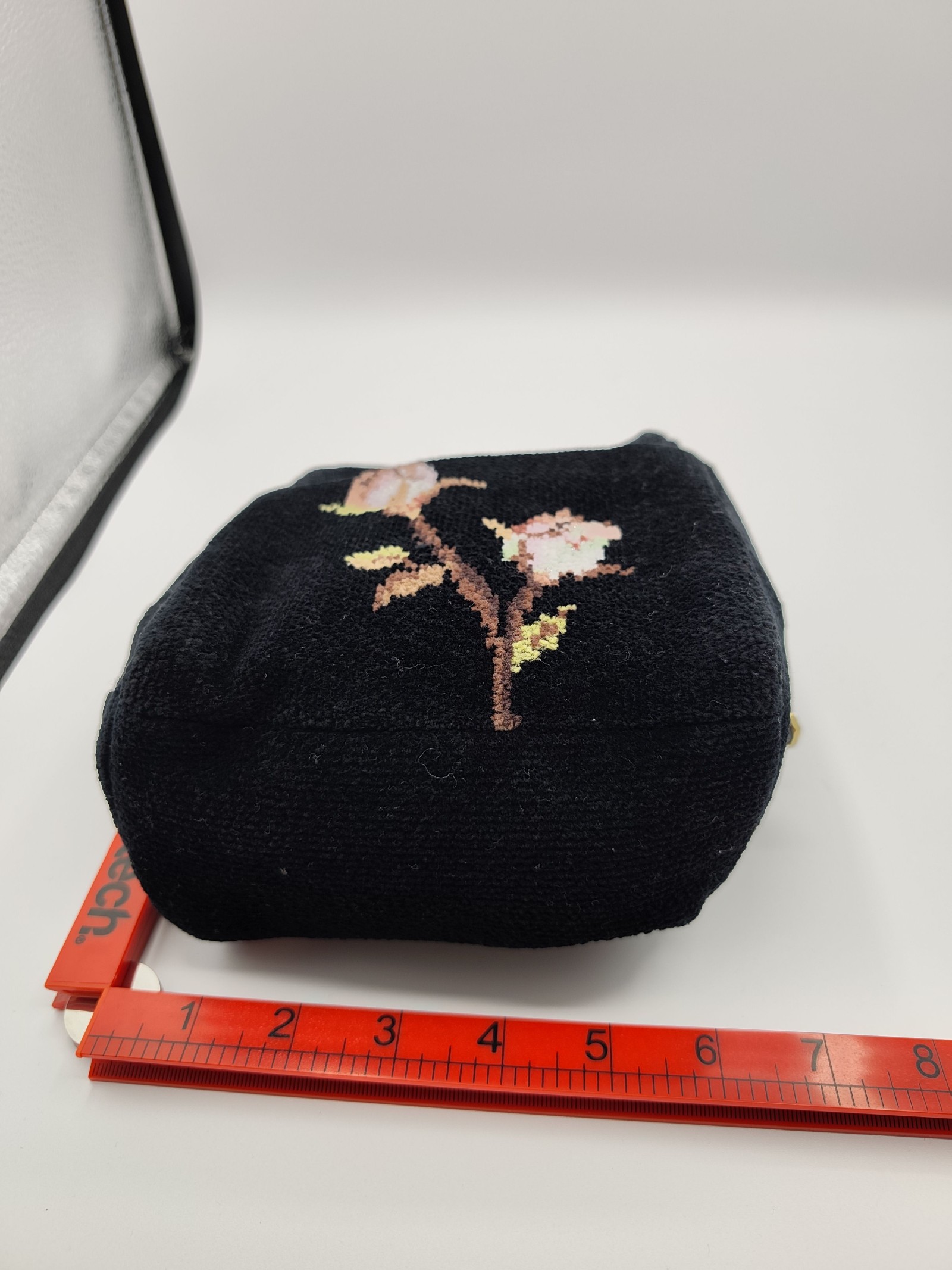 Feiler Black Floral Chenille Handbag Small image 5