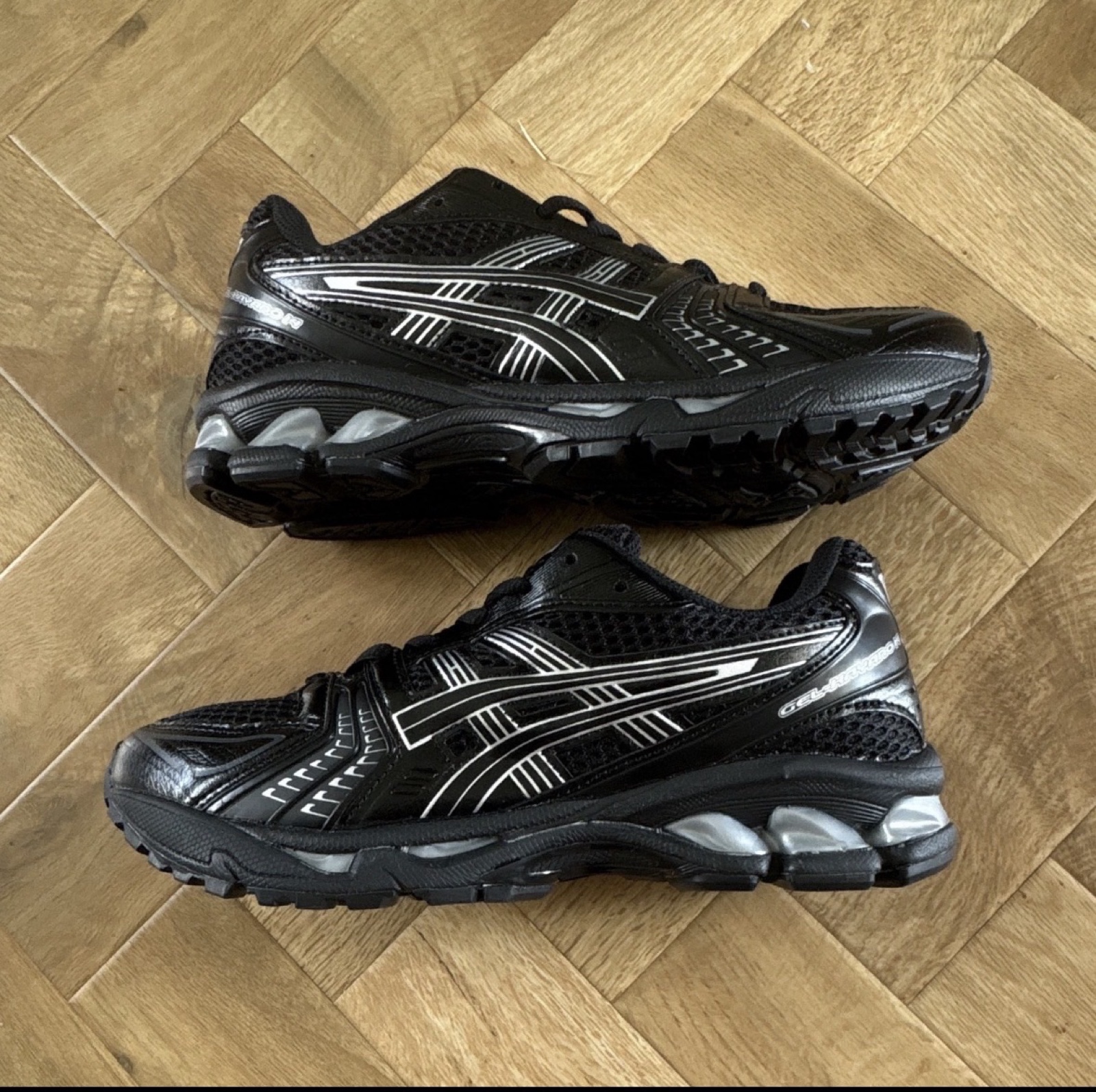Asics Black & Silver Gel-Kayano 14 UK 7 Running Trainers