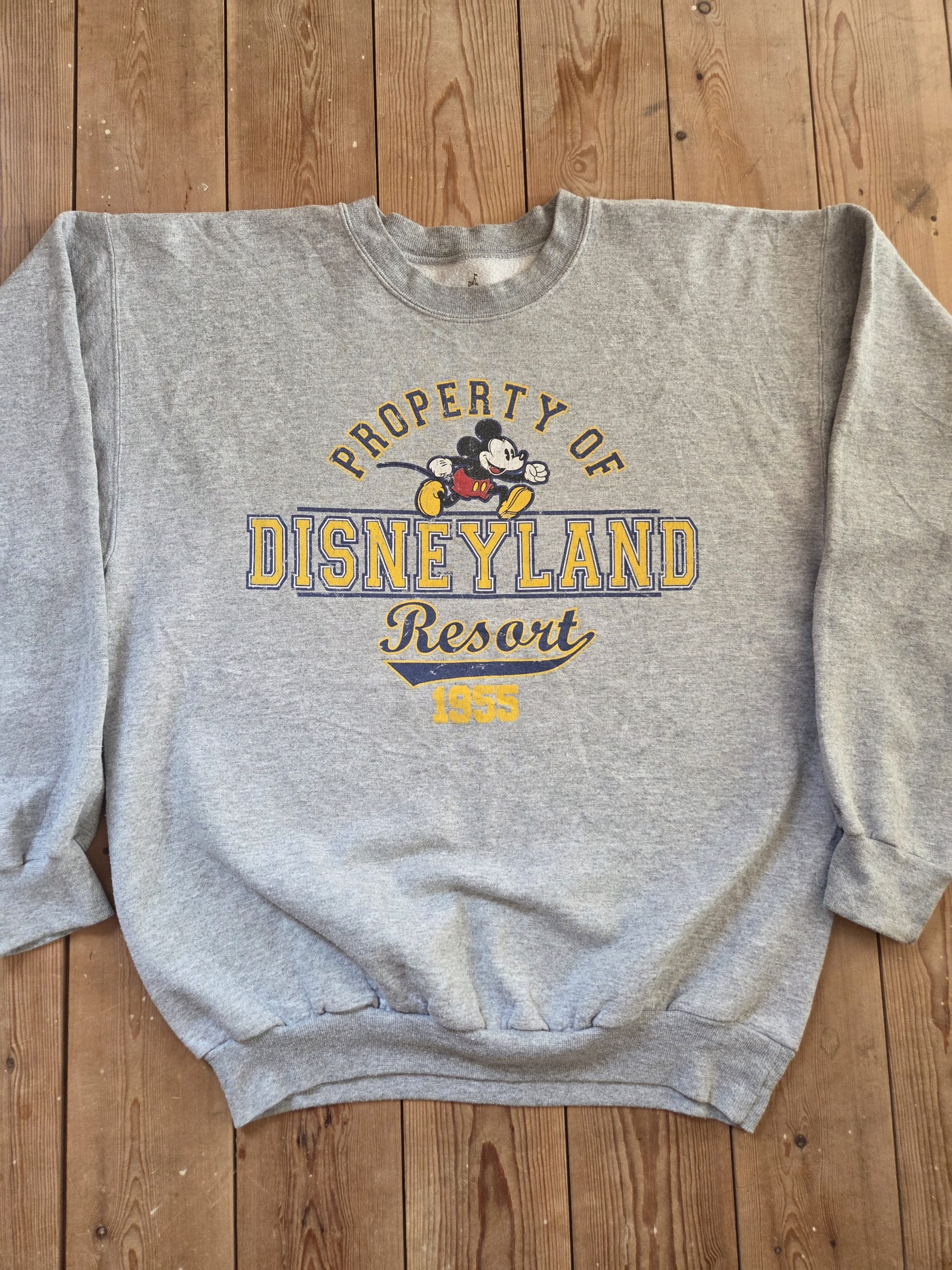 Disneyland Resort 1955 Mickey Mouse Grey Sweatshirt Size M Hanes