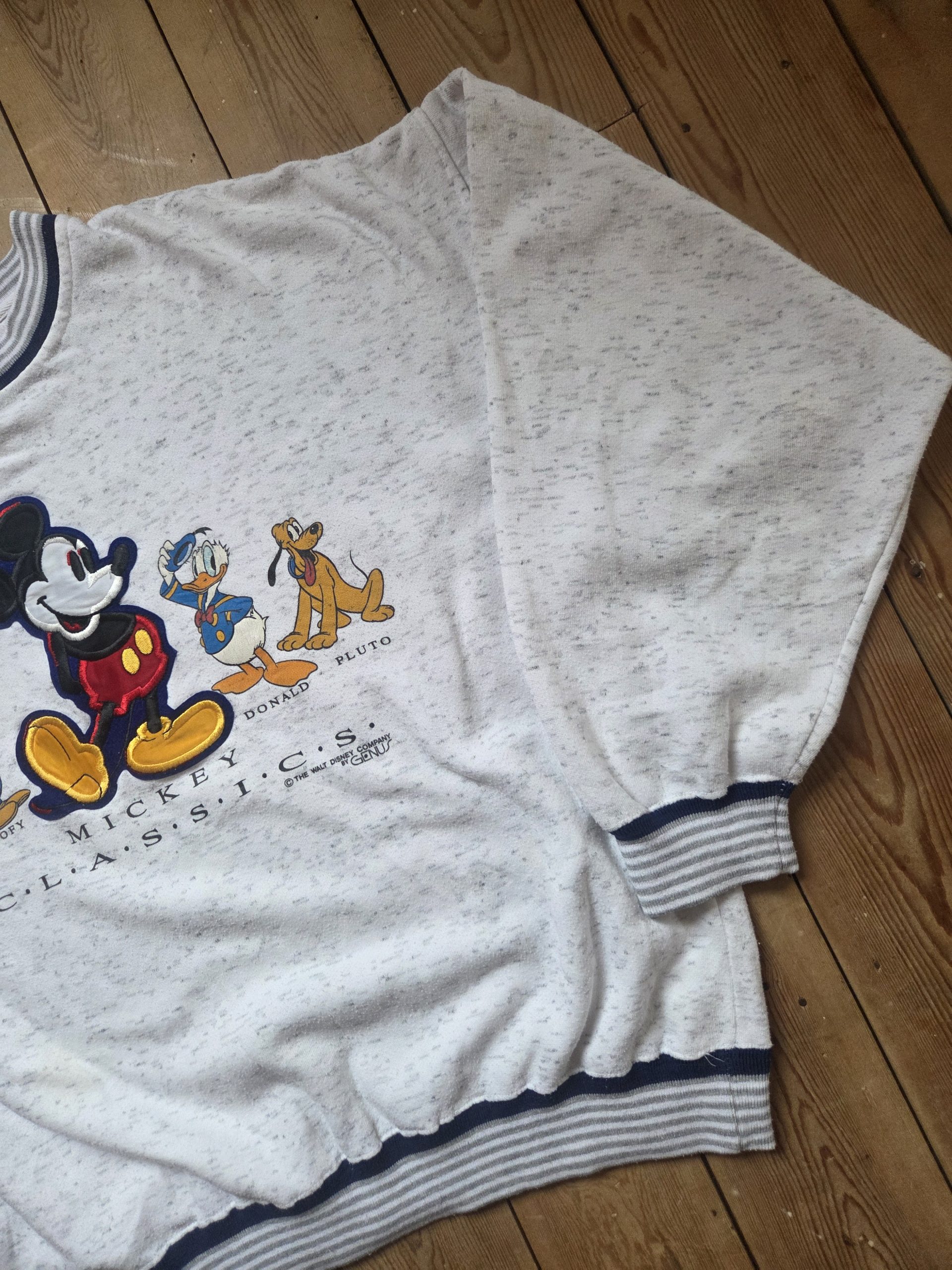 Genius Disney Mickey Classics Vintage 90s Appliqué Sweatshirt Grey Unisex Size L image 7