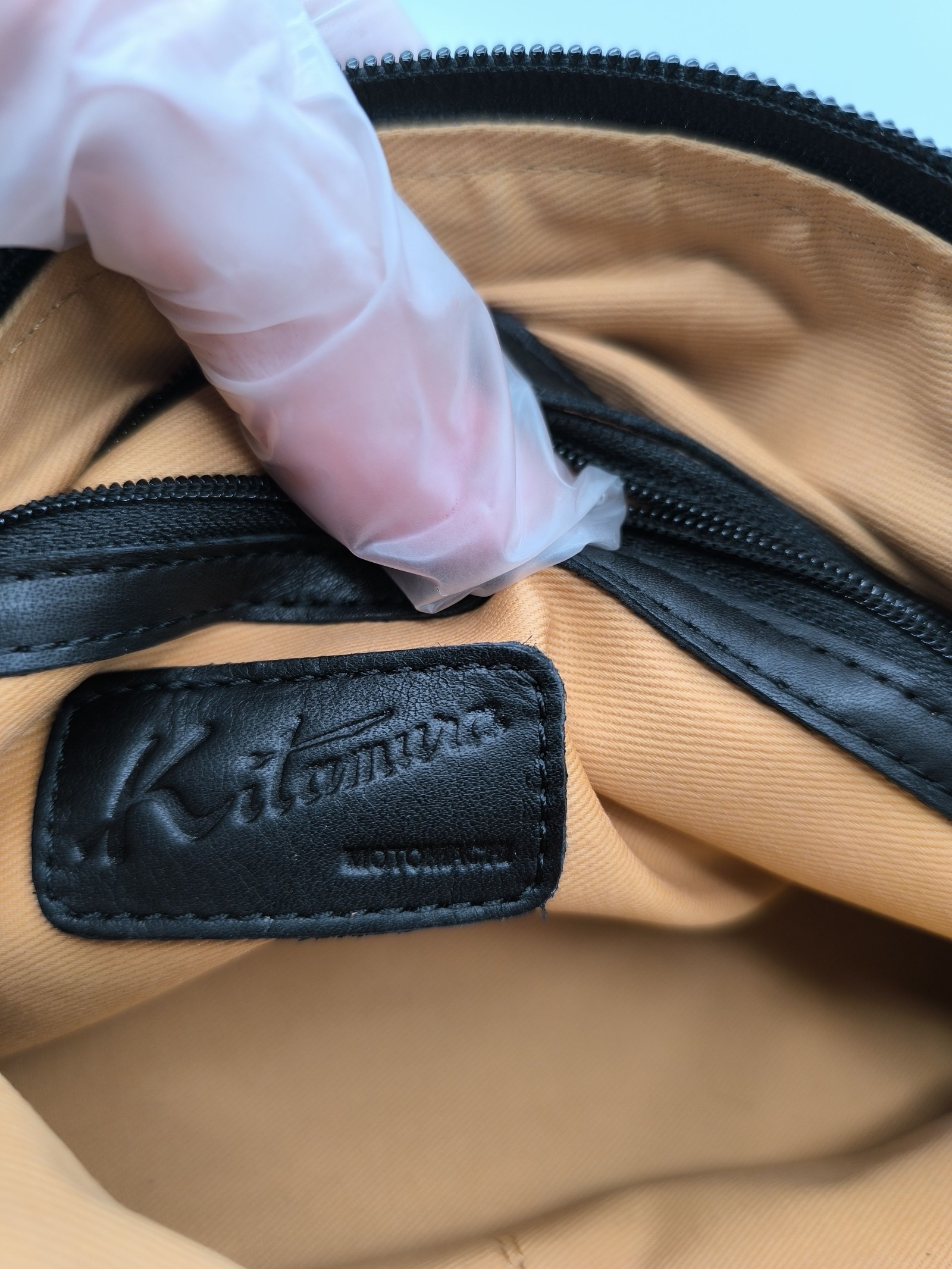 Kitamura Black Leather Shoulder Bag Medium image 3