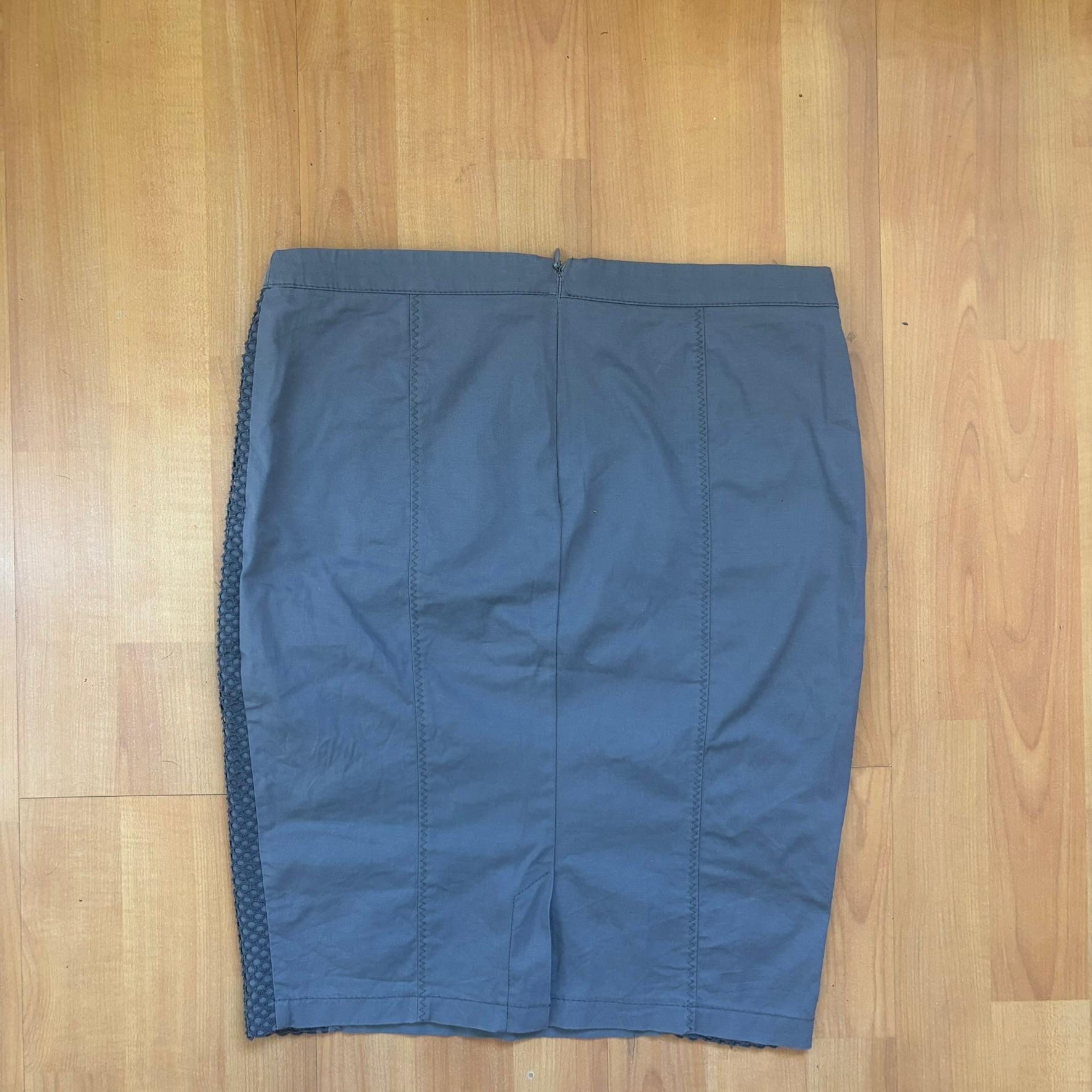 Vintage Y2K Rinascimento Grey Pencil Skirt Small Honeycomb Panels image 2