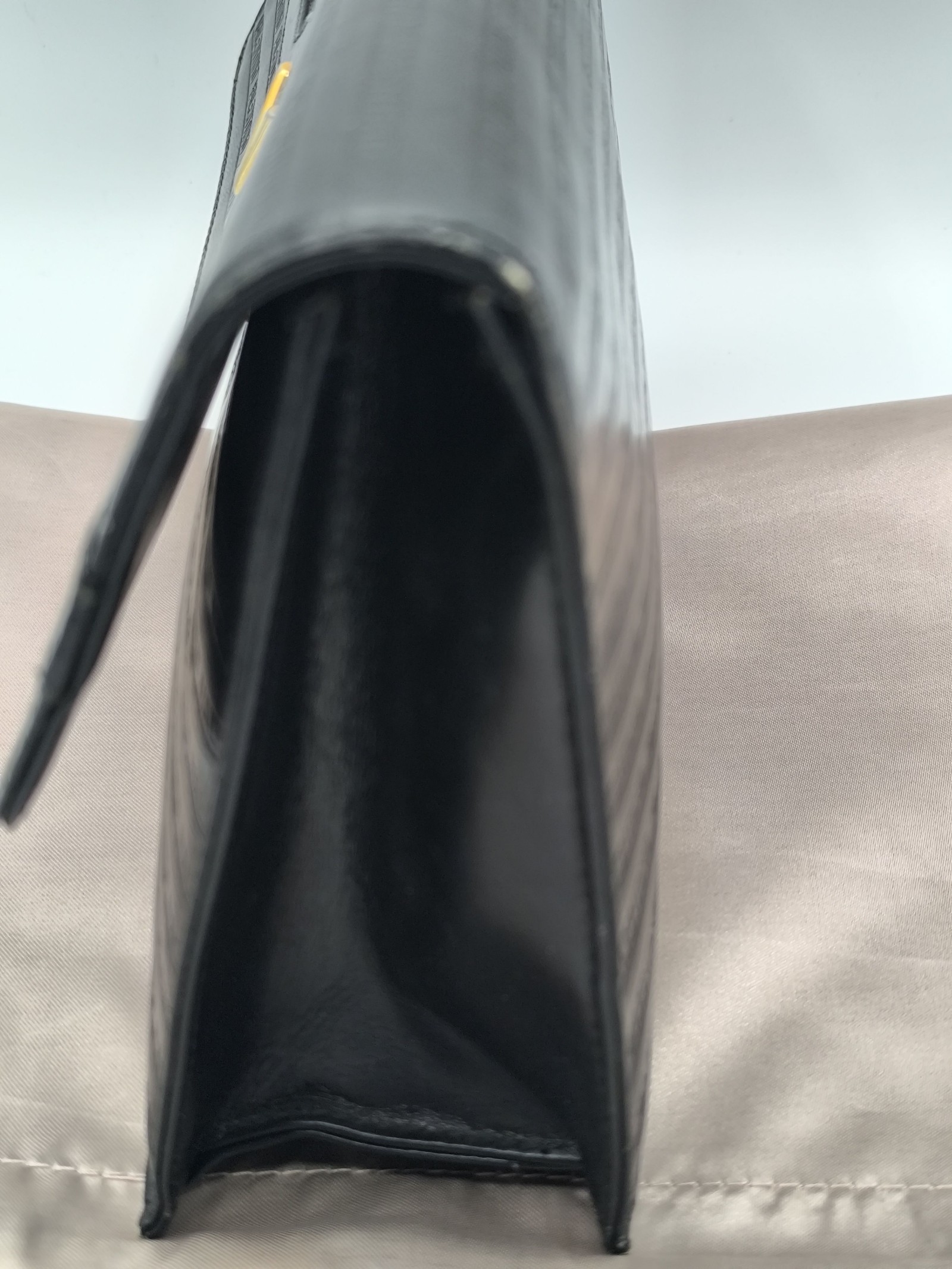 Valentino Black Leather Logo Clutch Bag image 6