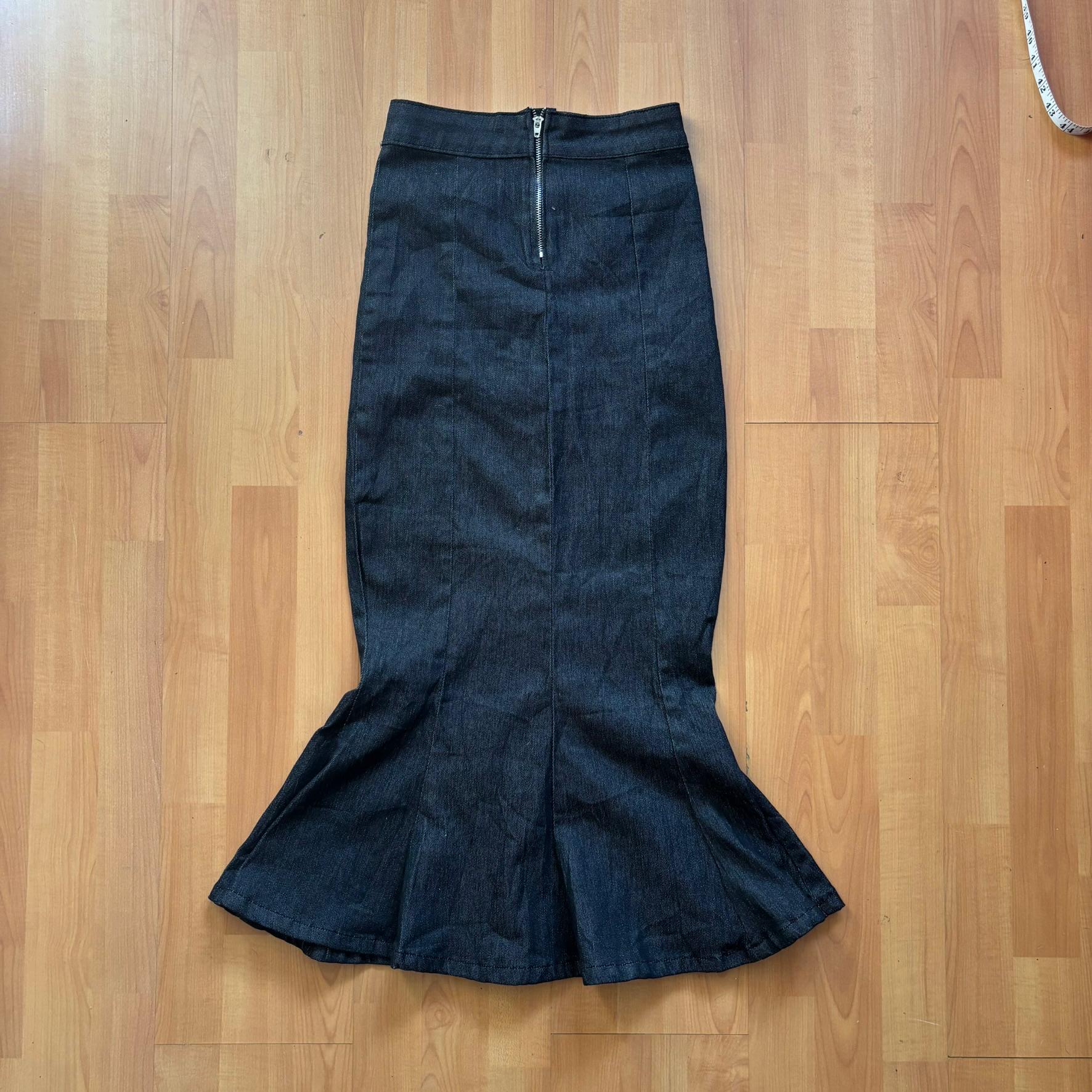 Vintage Dark Denim Mermaid Style Skirt UK 4-6 image 2
