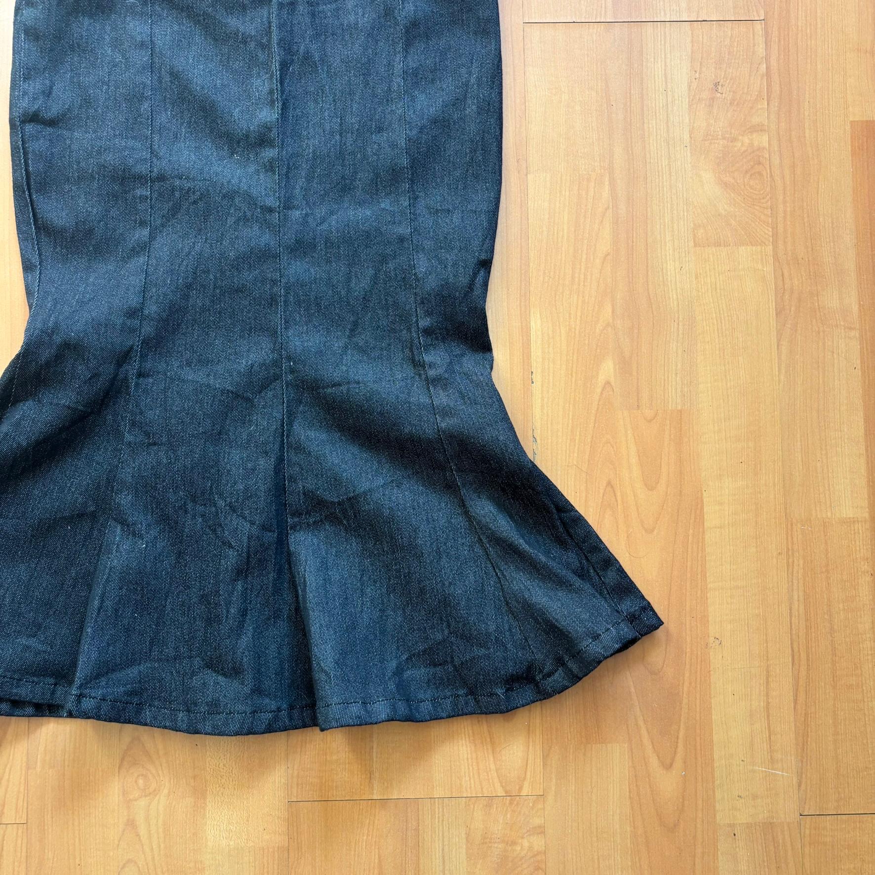 Vintage Dark Denim Mermaid Style Skirt UK 4-6 image 3