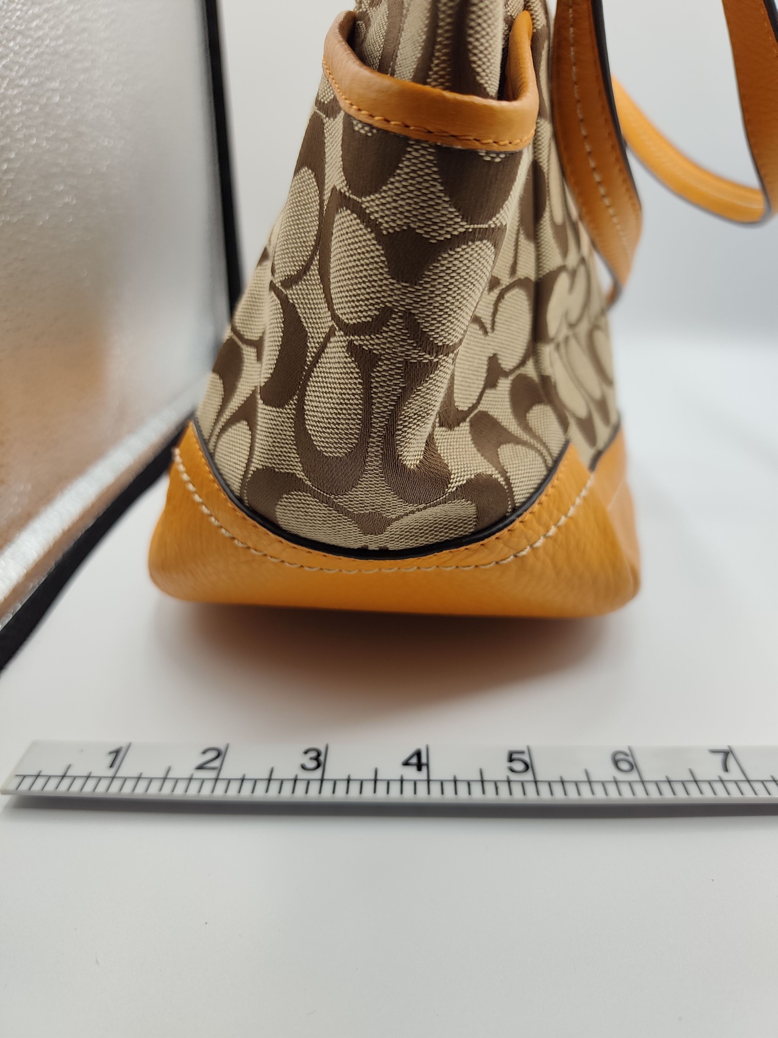 Coach Women's Beige & Orange Signature Canvas Tote Bag image 10