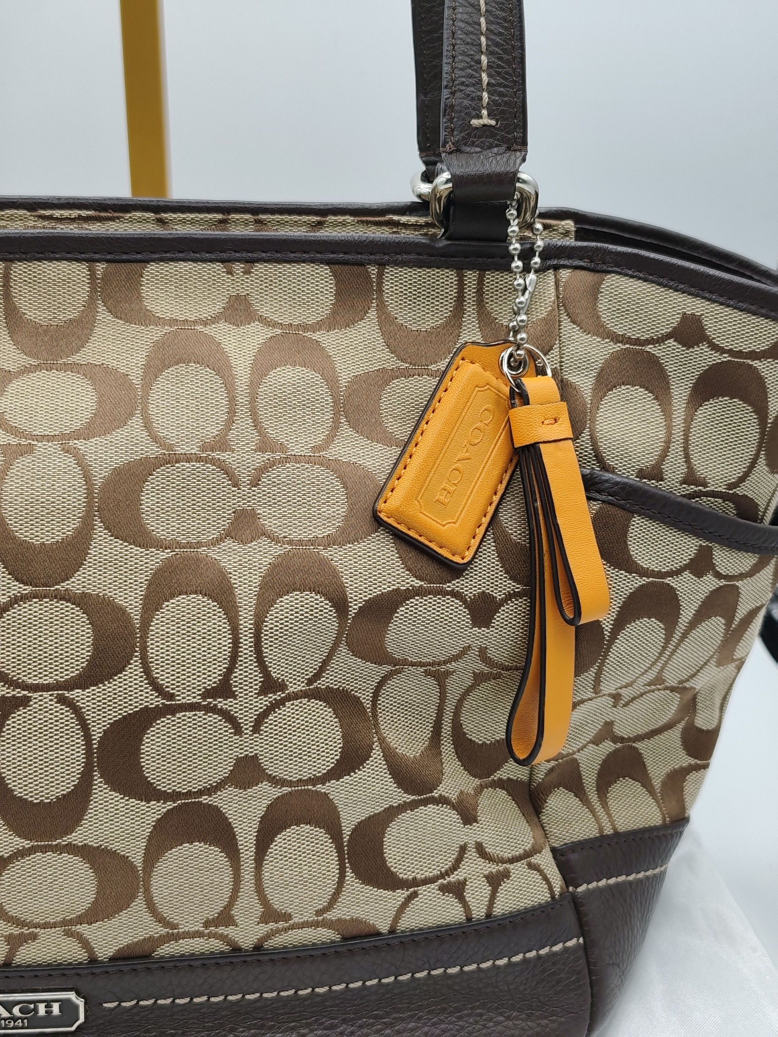 Coach Women's Brown Signature Tote Bag image 5