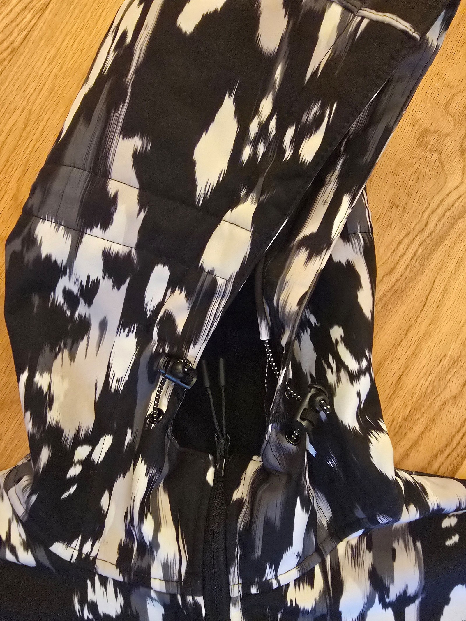 Mountain Warehouse Black & White Womens Waterproof Hooded Jacket UK 14 image 3