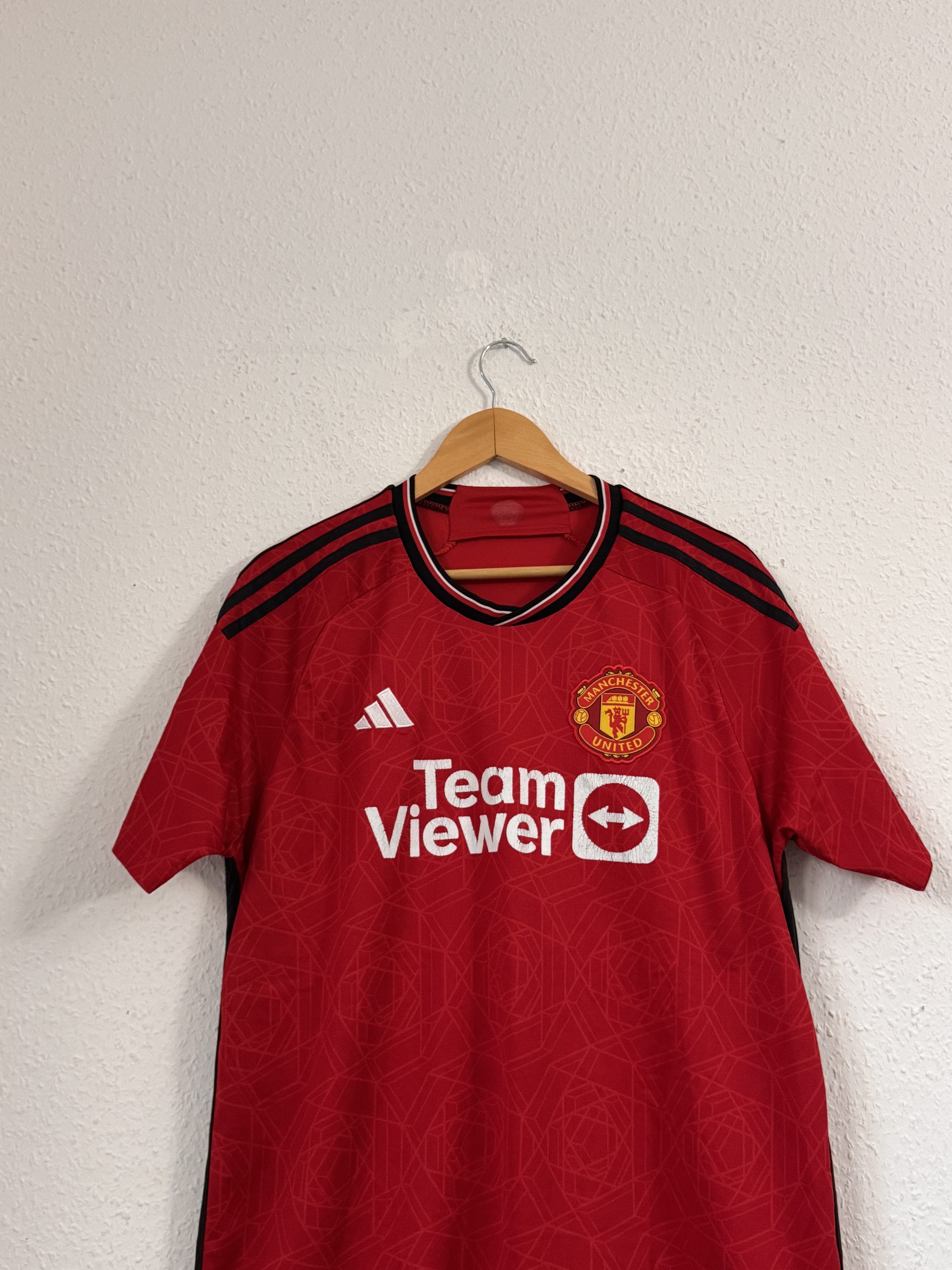Adidas Men's Red Manchester United Football Jersey Large 3035 image 2