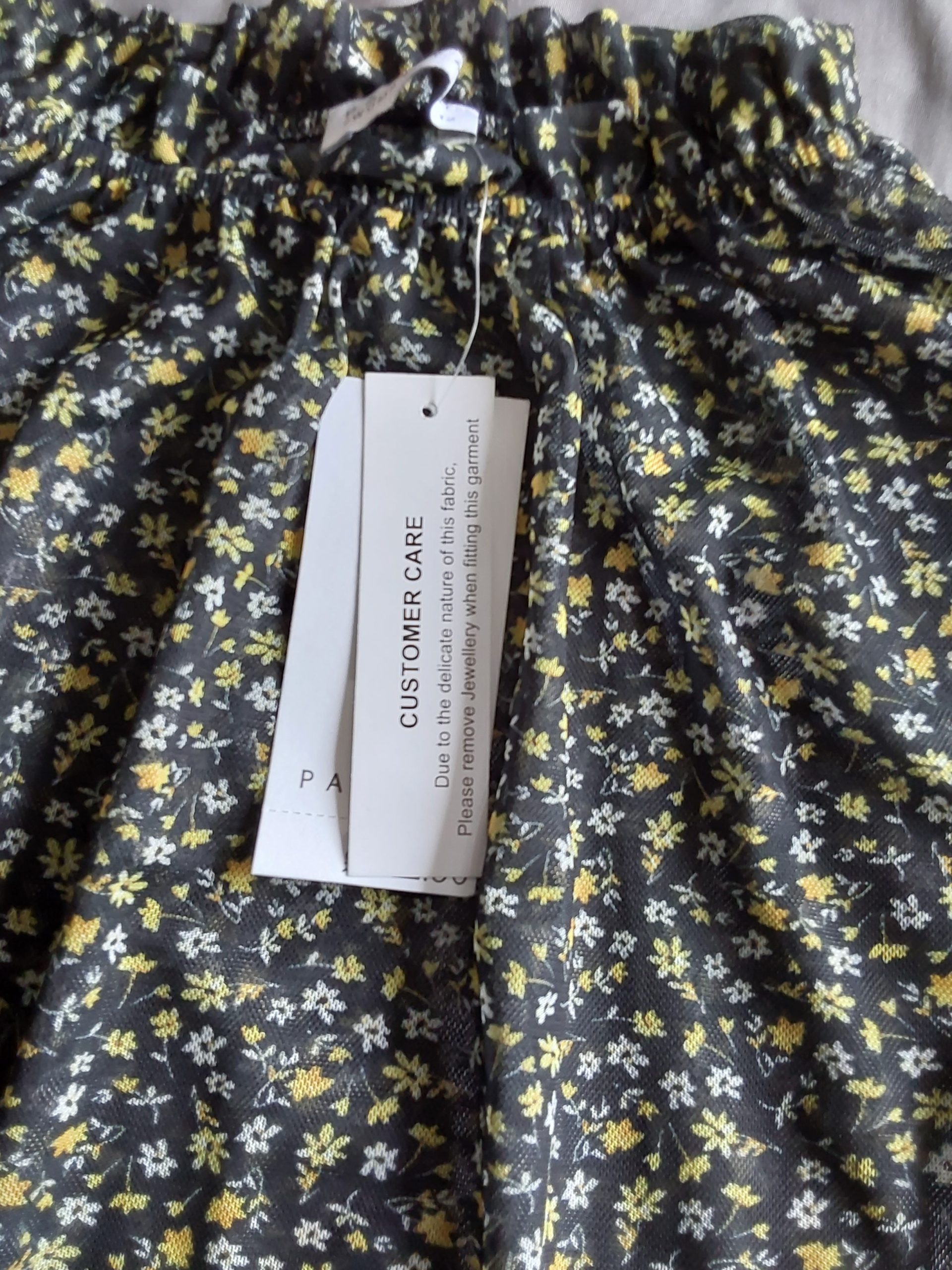 Papaya Black & Yellow Floral Rayon Blend Blouse UK 12 New Ladies Womans image 2
