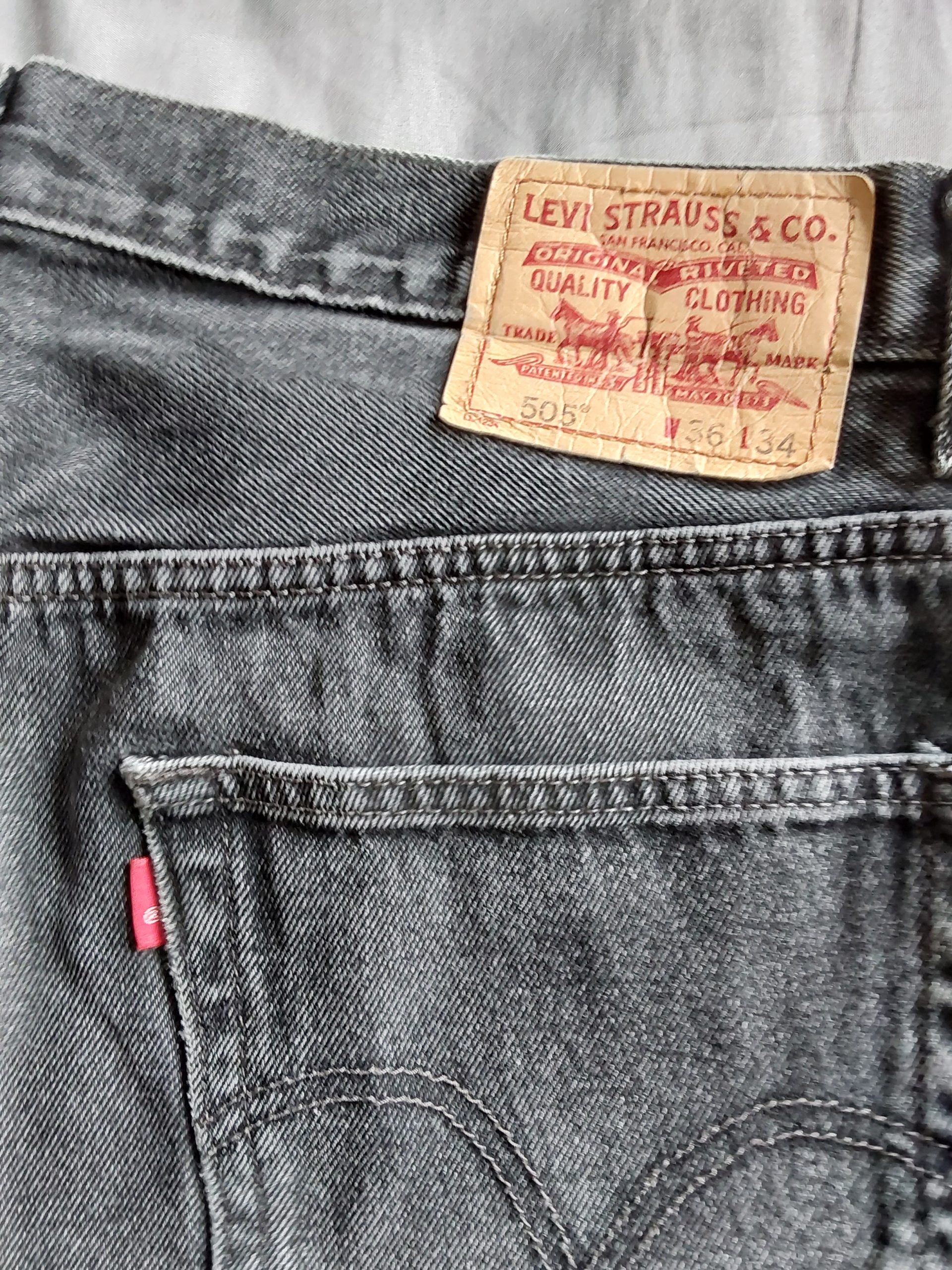Levi's Black Denim 505 Regular Fit Jeans W36 L32 Dark Casual image 5