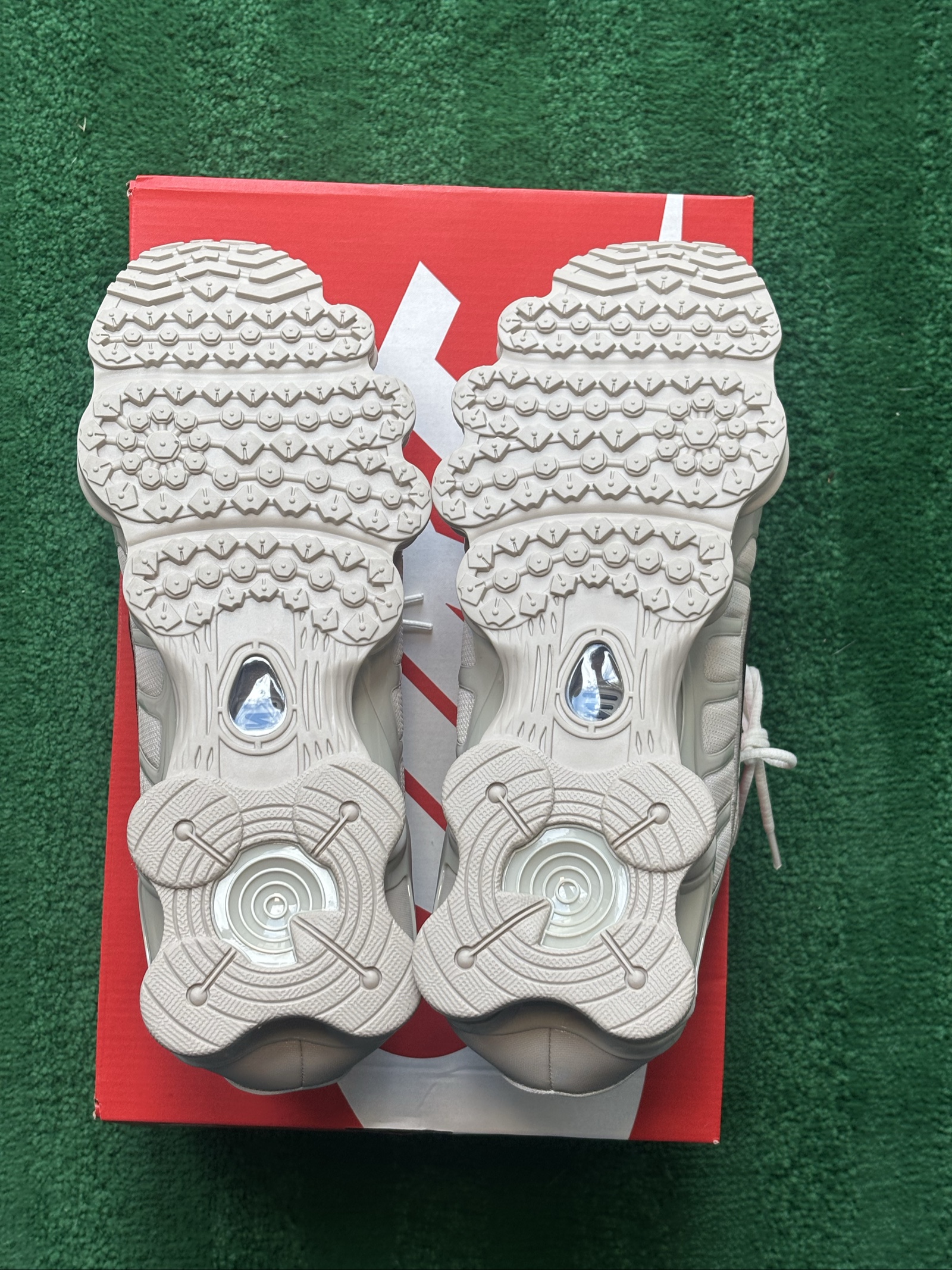 UK 9.5 Nike Shox TL | Cream Sail Black AV3595-201 | New image 5