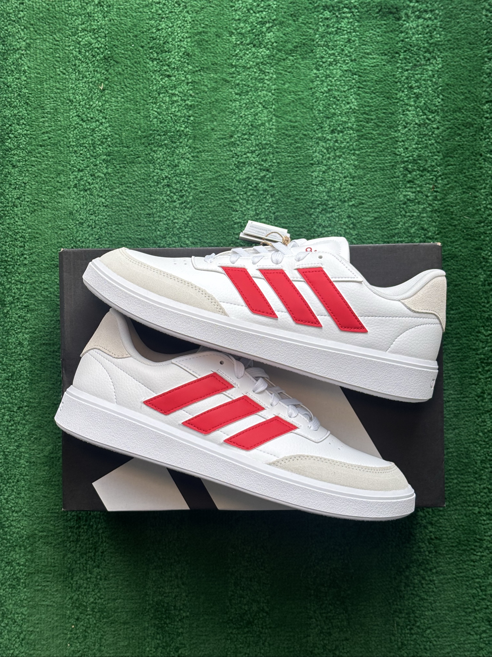 UK 9 Adidas Courtblock | White & Red JP5342 | New
