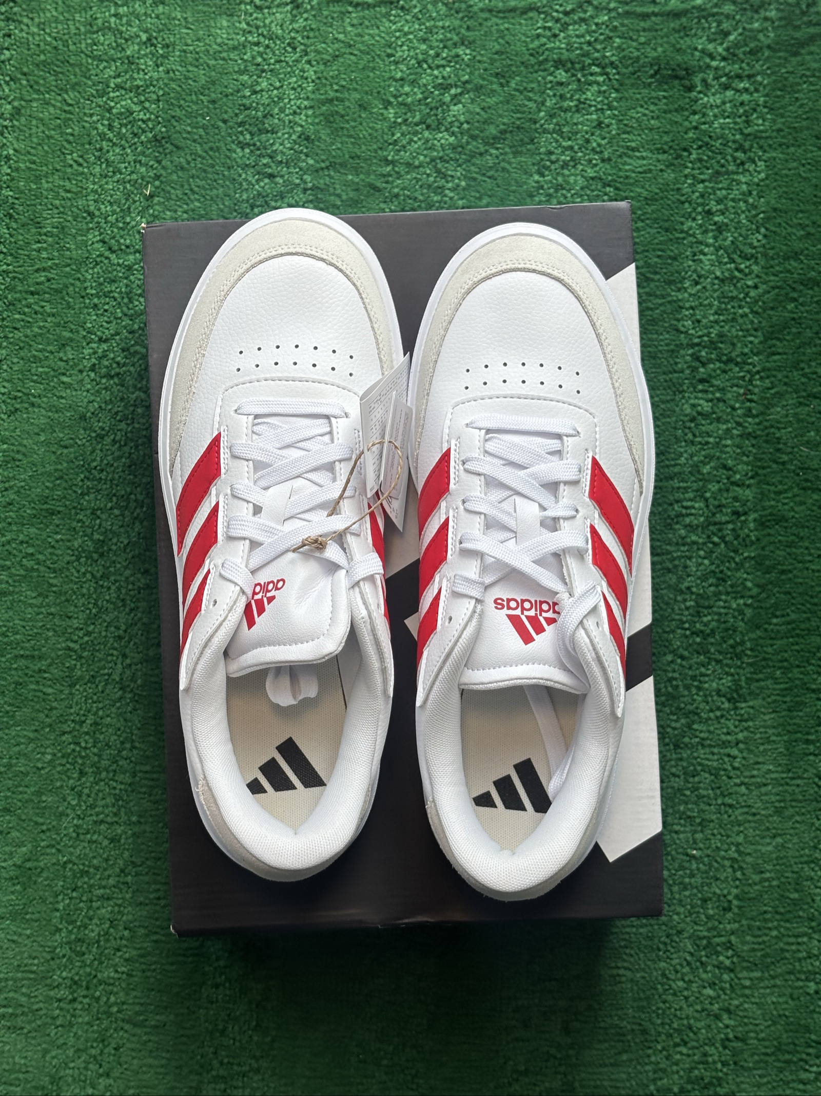 UK 9 Adidas Courtblock | White & Red JP5342 | New image 3