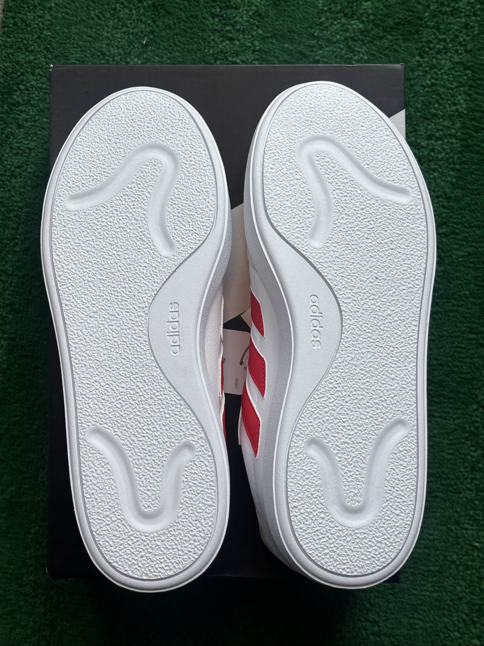 UK 9 Adidas Courtblock | White & Red JP5342 | New image 6