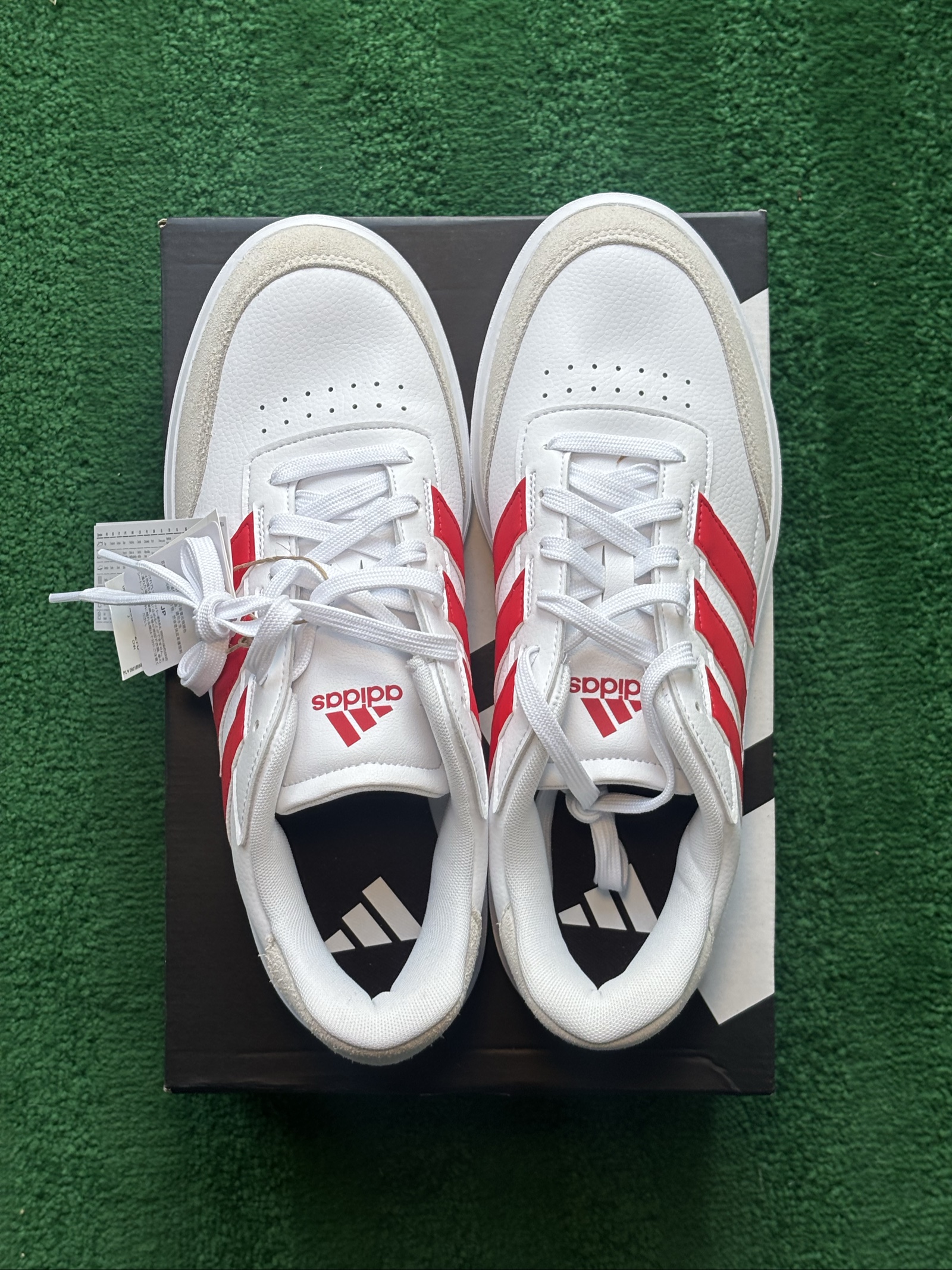 UK 9.5 adidas Courtblock | White Red JP5342 | New image 3