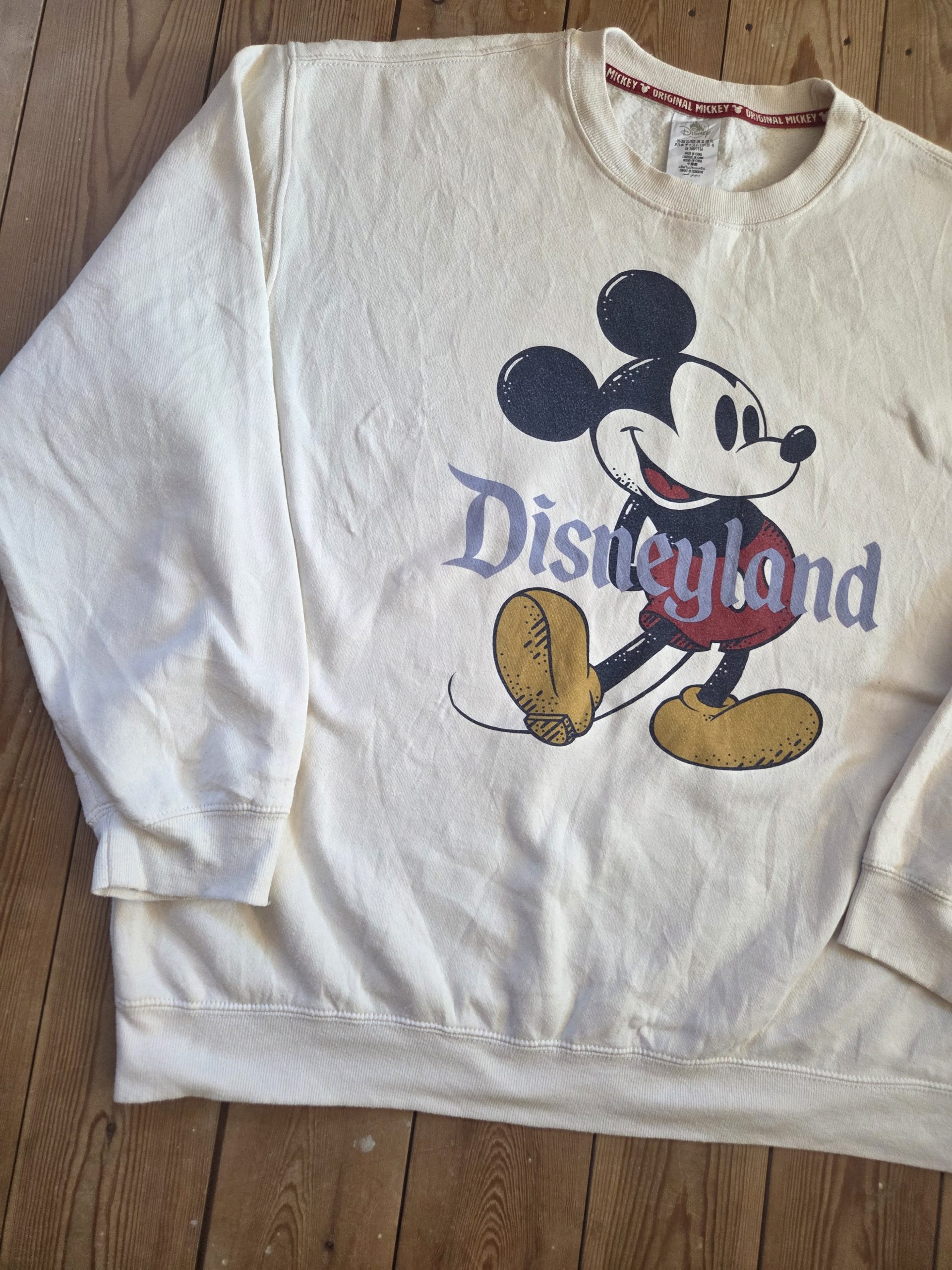 Official Disney Disneyland Mickey Mouse Cream Sweatshirt Size XL image 9