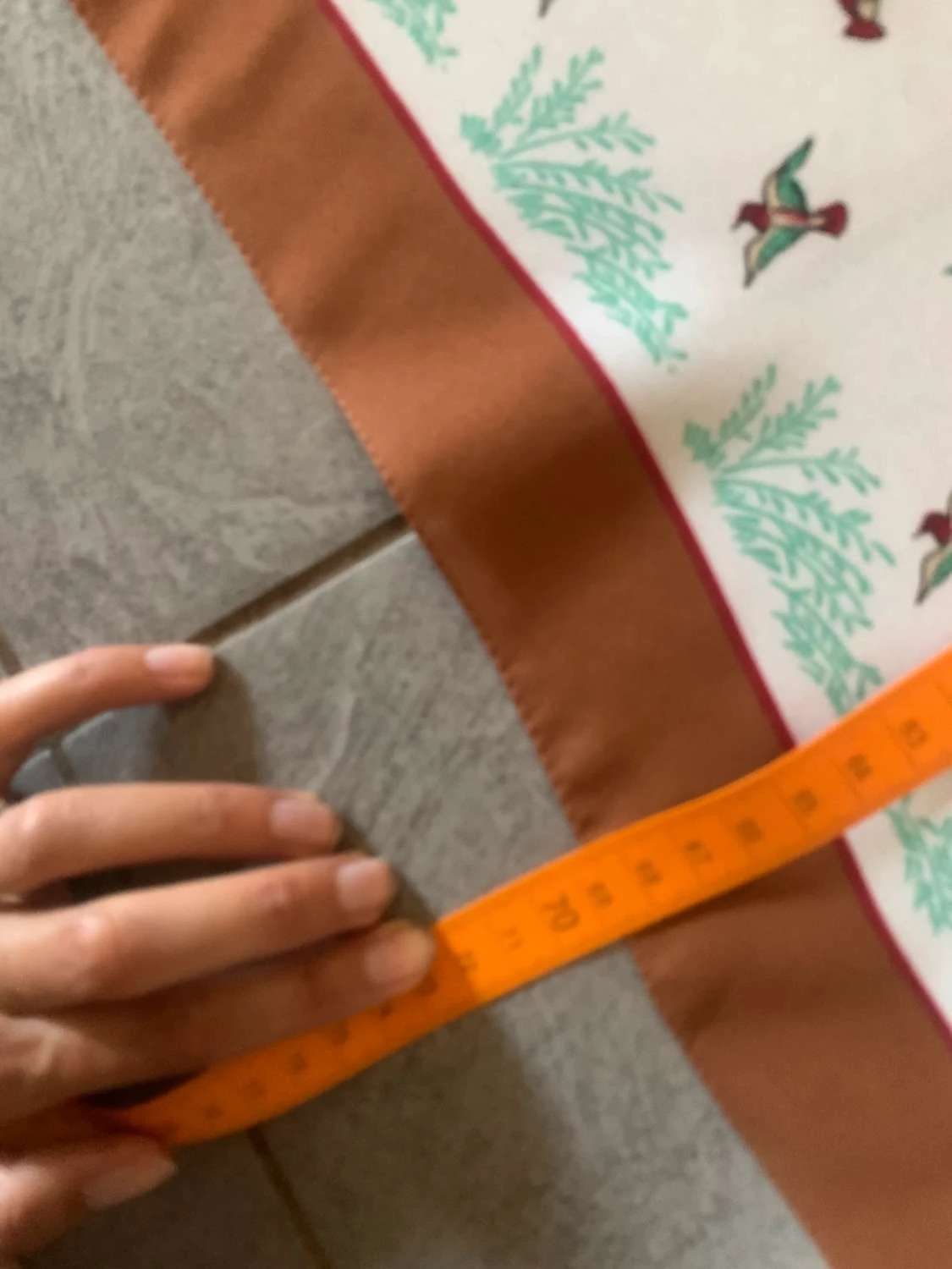 Ted Lapidus Paris Foulard Blanc & Marron Imprimé Oiseaux - Taille unique image 4