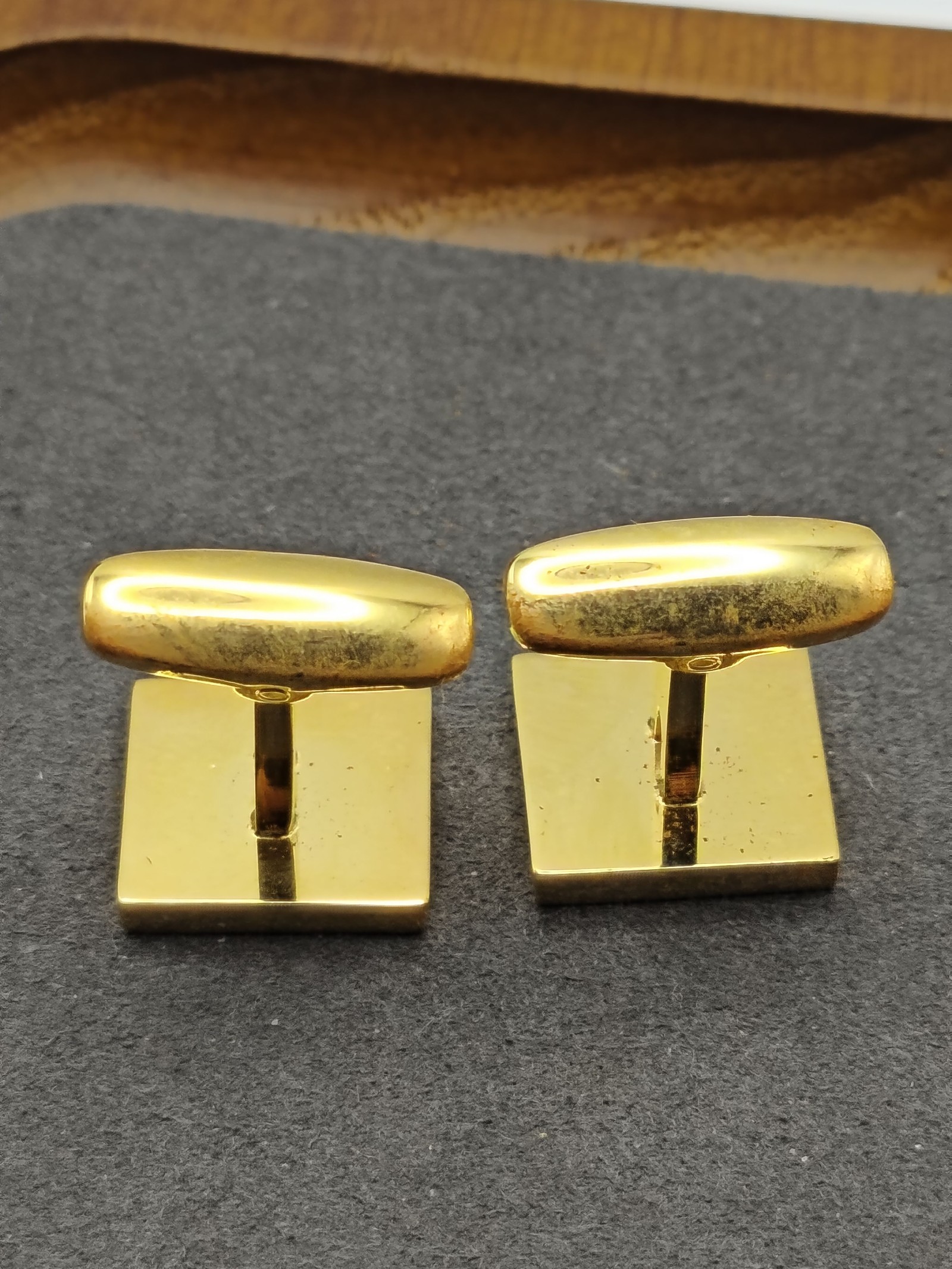 Yves Saint Laurent Gold & Silver Men's Cufflinks & Tie Clip Set Other image 7