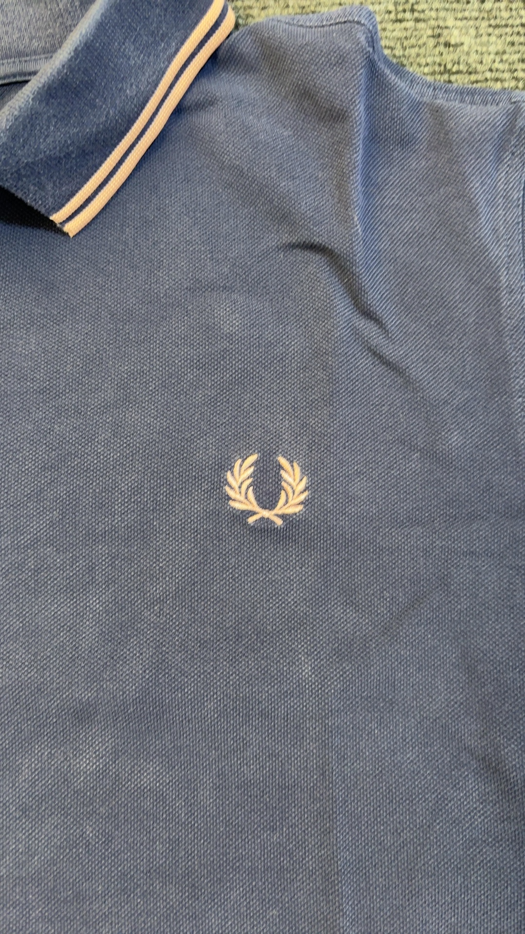 Fred Perry Navy & Pink Polo Shirt Large Embroidered Logo image 2