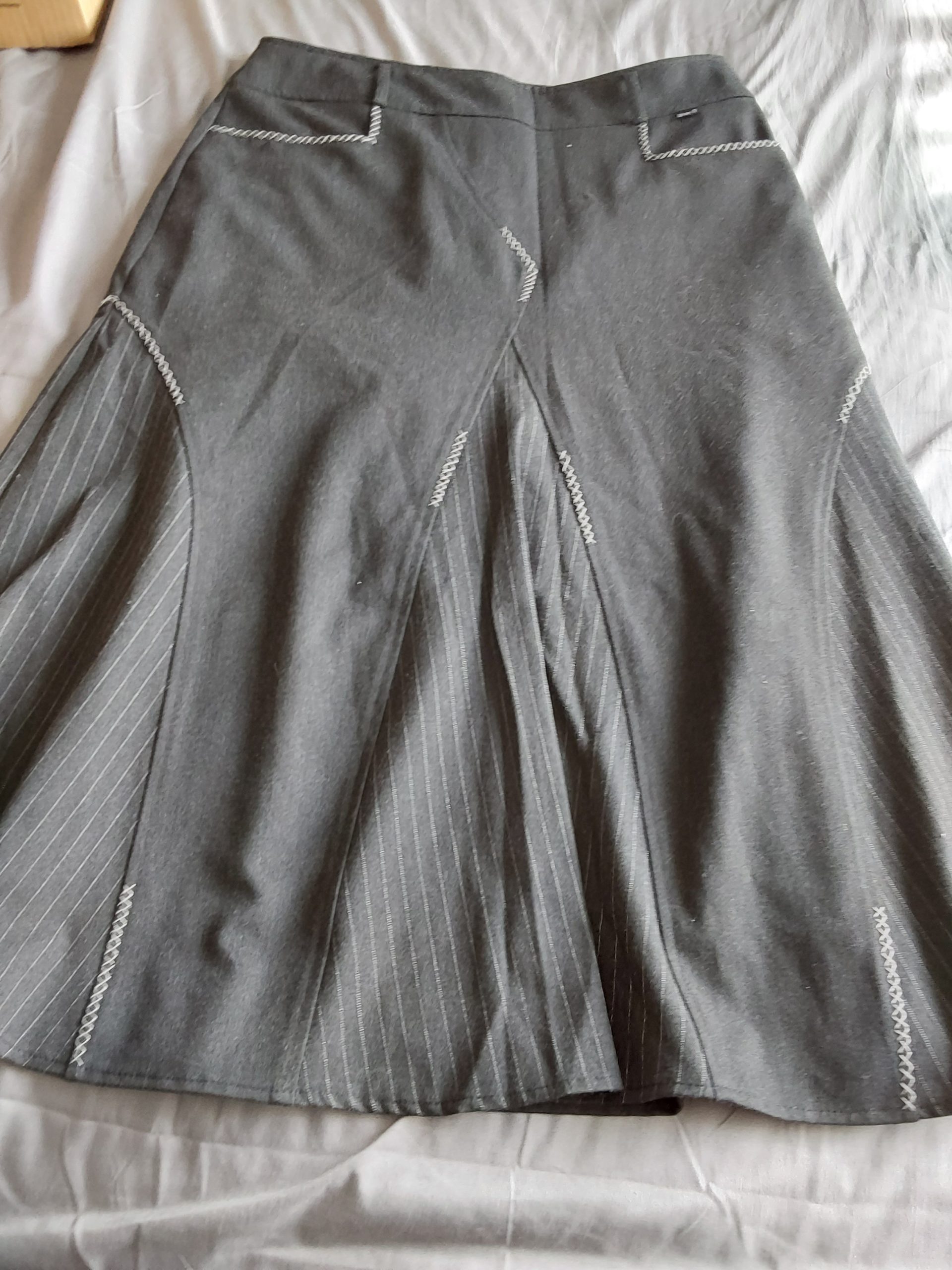 Guzela Black & Grey Pinstripe Skirt UK 18 with White Stitching Y2K Ladies