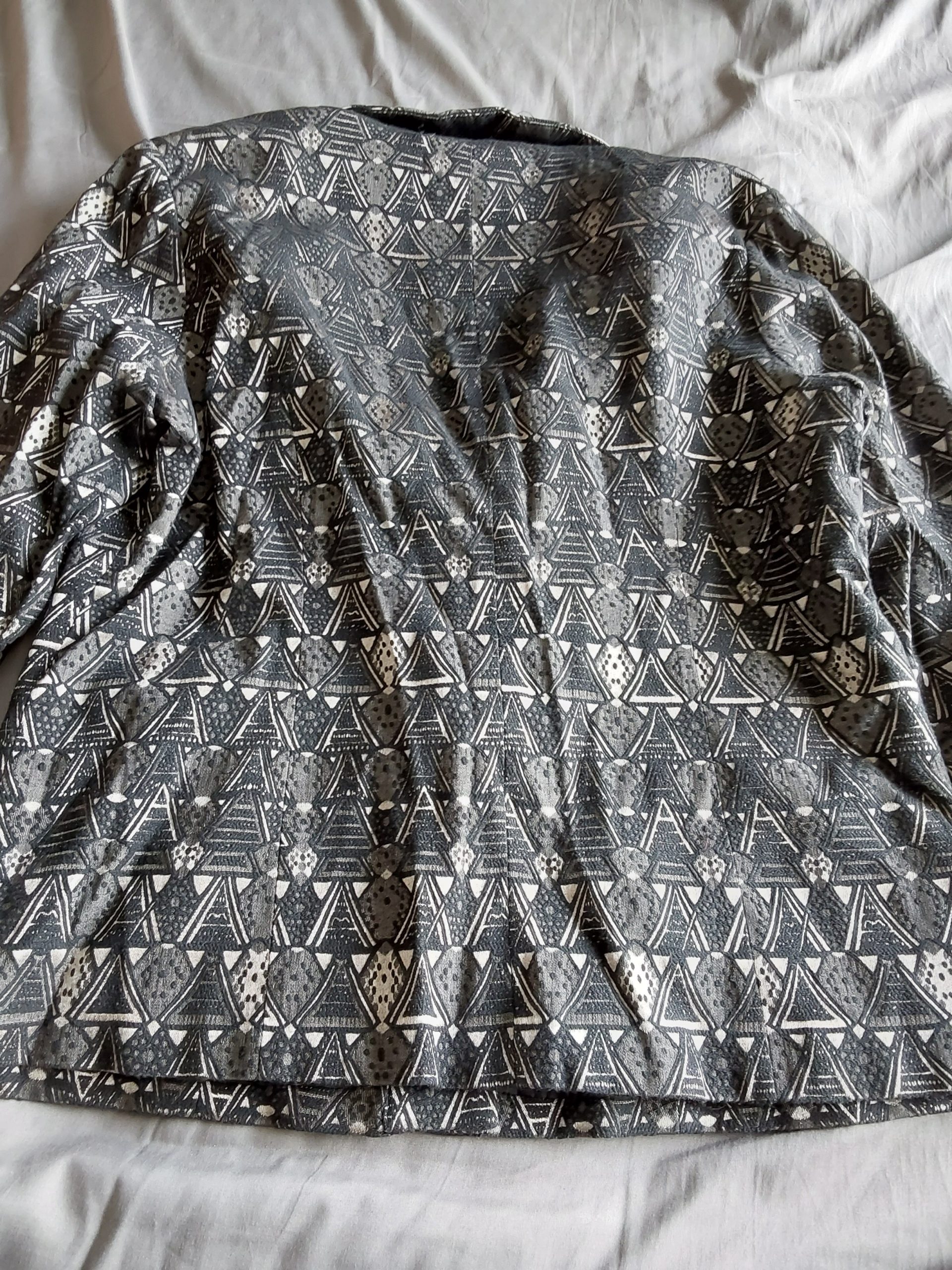 Amanda Collection Women's Black, Grey & White Patterned Blazer Size 12 image 4