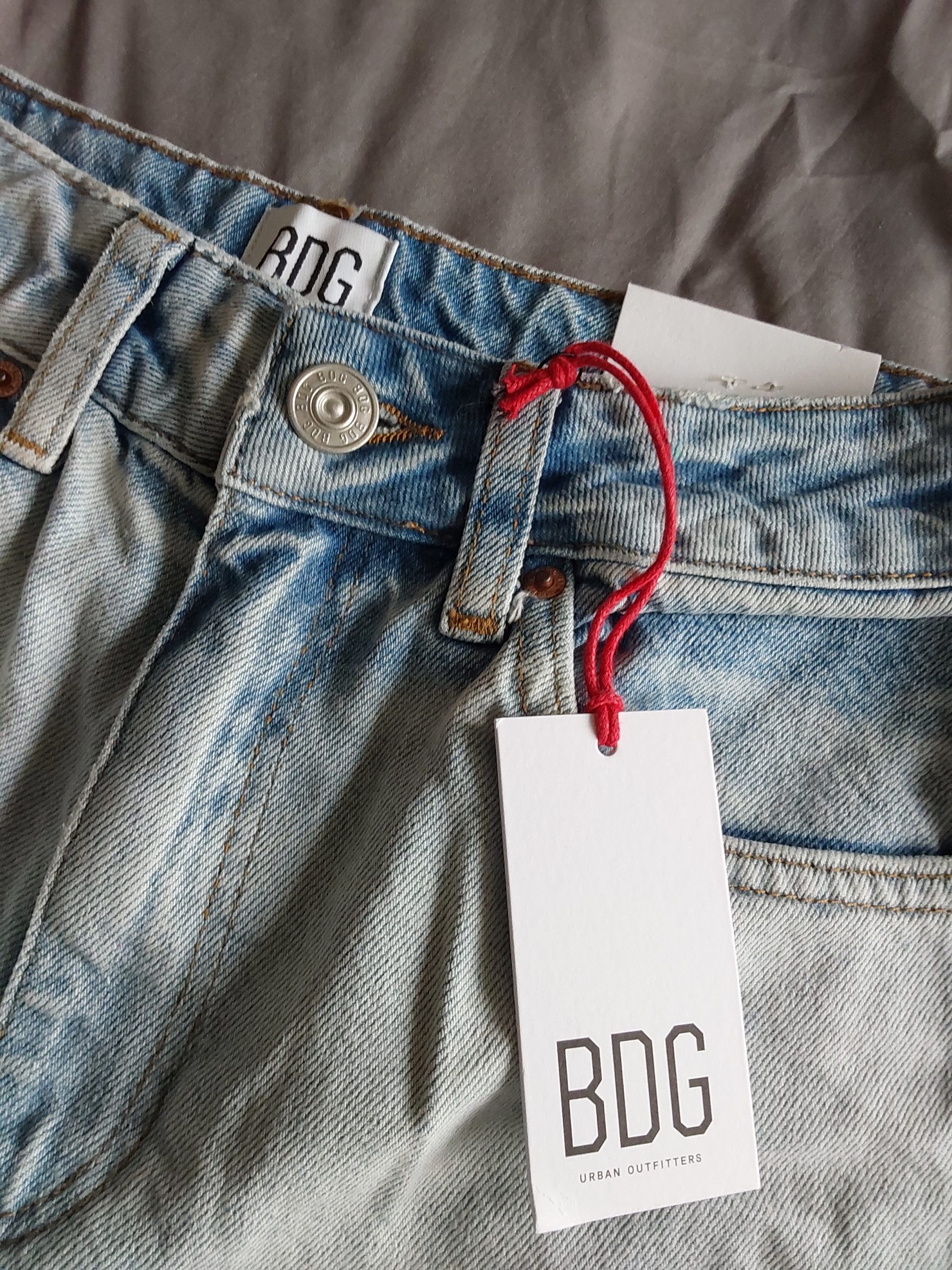 BDG Urban Outfitters Light Blue Denim Mom Jeans W26 L34 New RRP £55 image 3