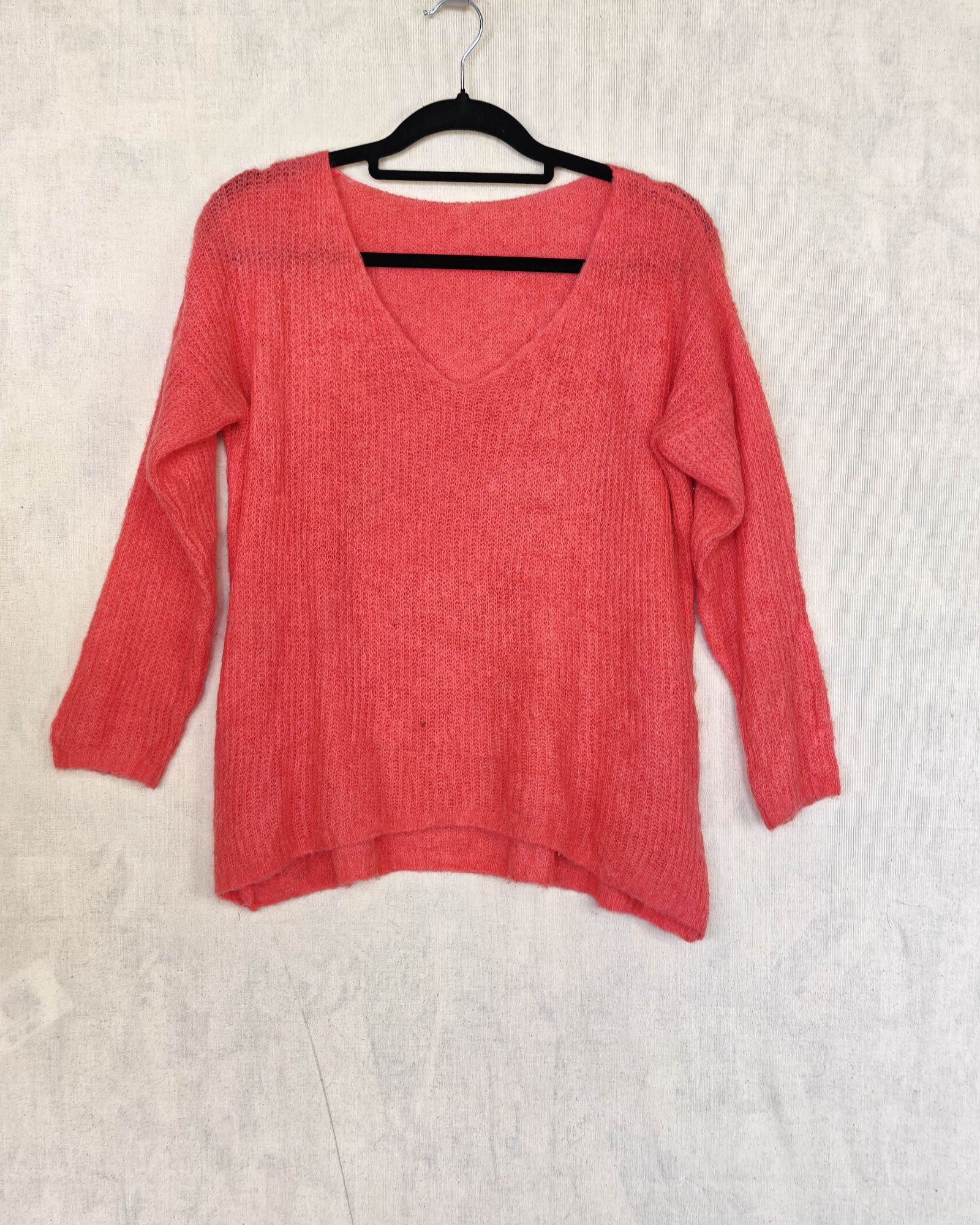 Coral Pink V-Neck Loose Knit Soft delicate Jumper Medium